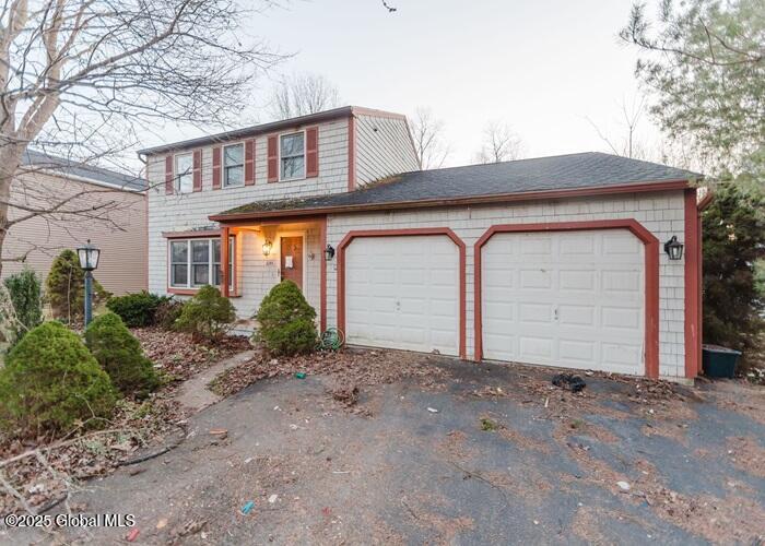 8244 Coconut Tree Drive, Liverpool, New York image 2