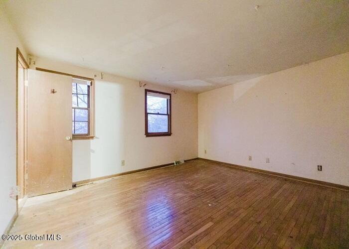 8244 Coconut Tree Drive, Liverpool, New York image 19