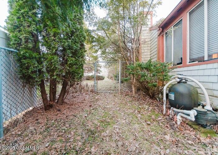 8244 Coconut Tree Drive, Liverpool, New York image 3