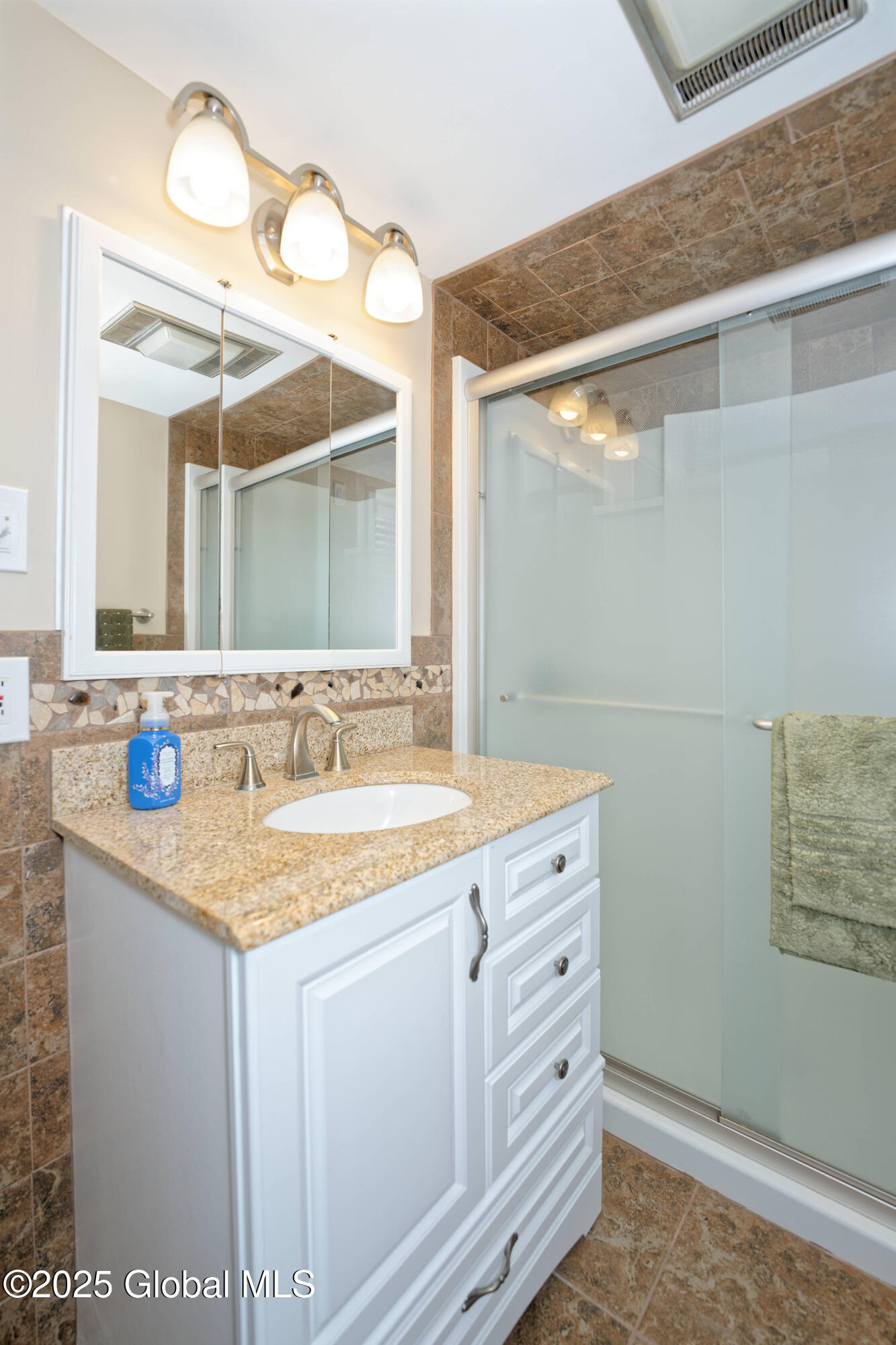 407 Lakeview Road, Broadalbin, New York image 19