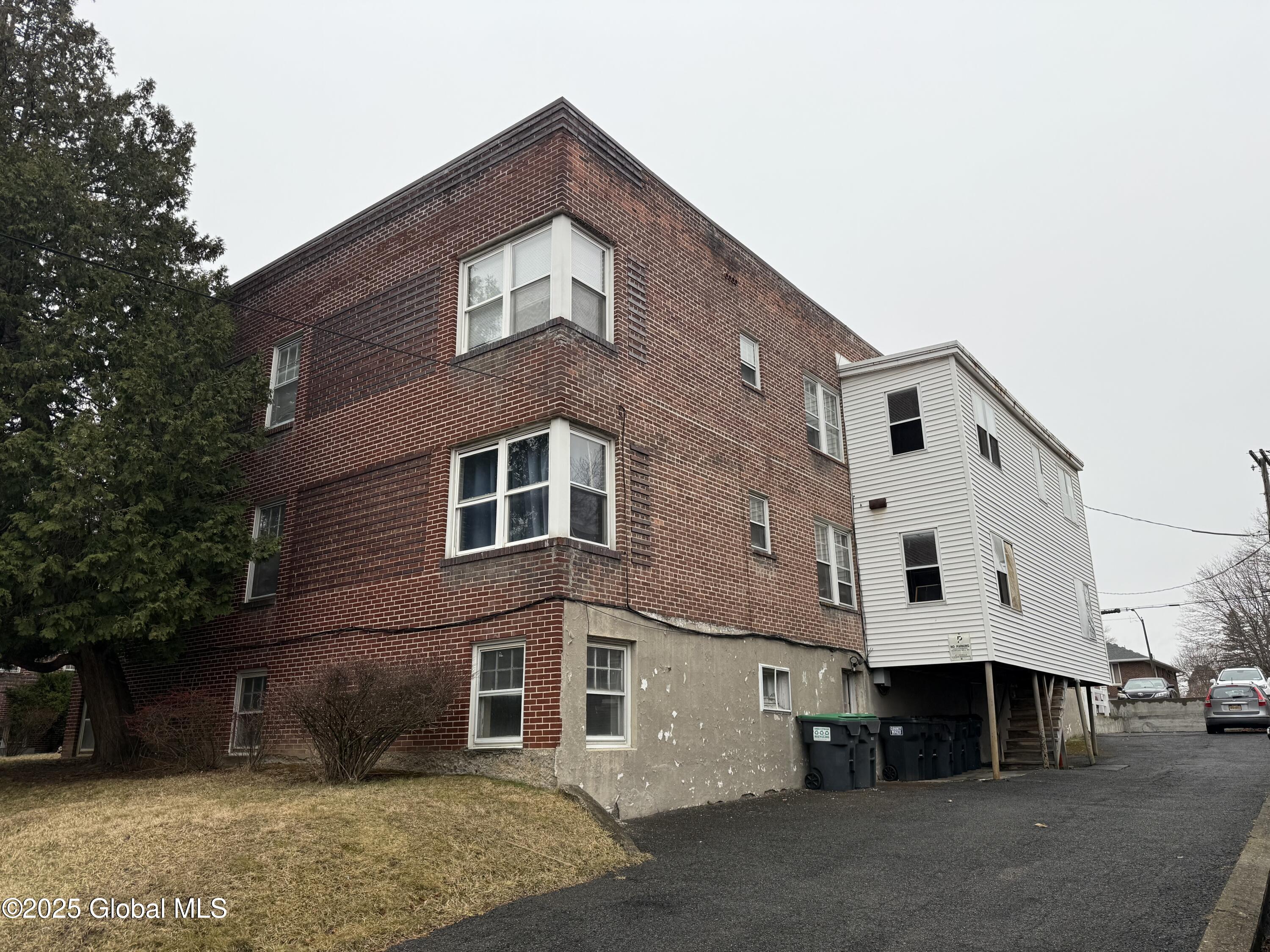 264 S Allen Street