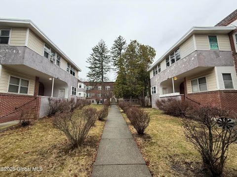 264 S Allen Street Albany NY 12208