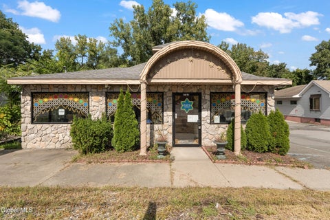 Photo of 1785 Western Avenue, Albany, NY 12203 (MLS # 202625740)