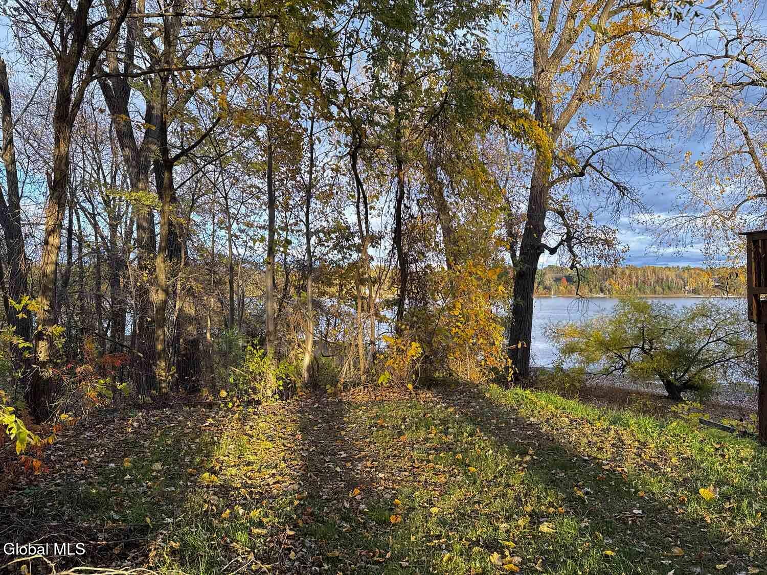 15 Champlain Shores Way