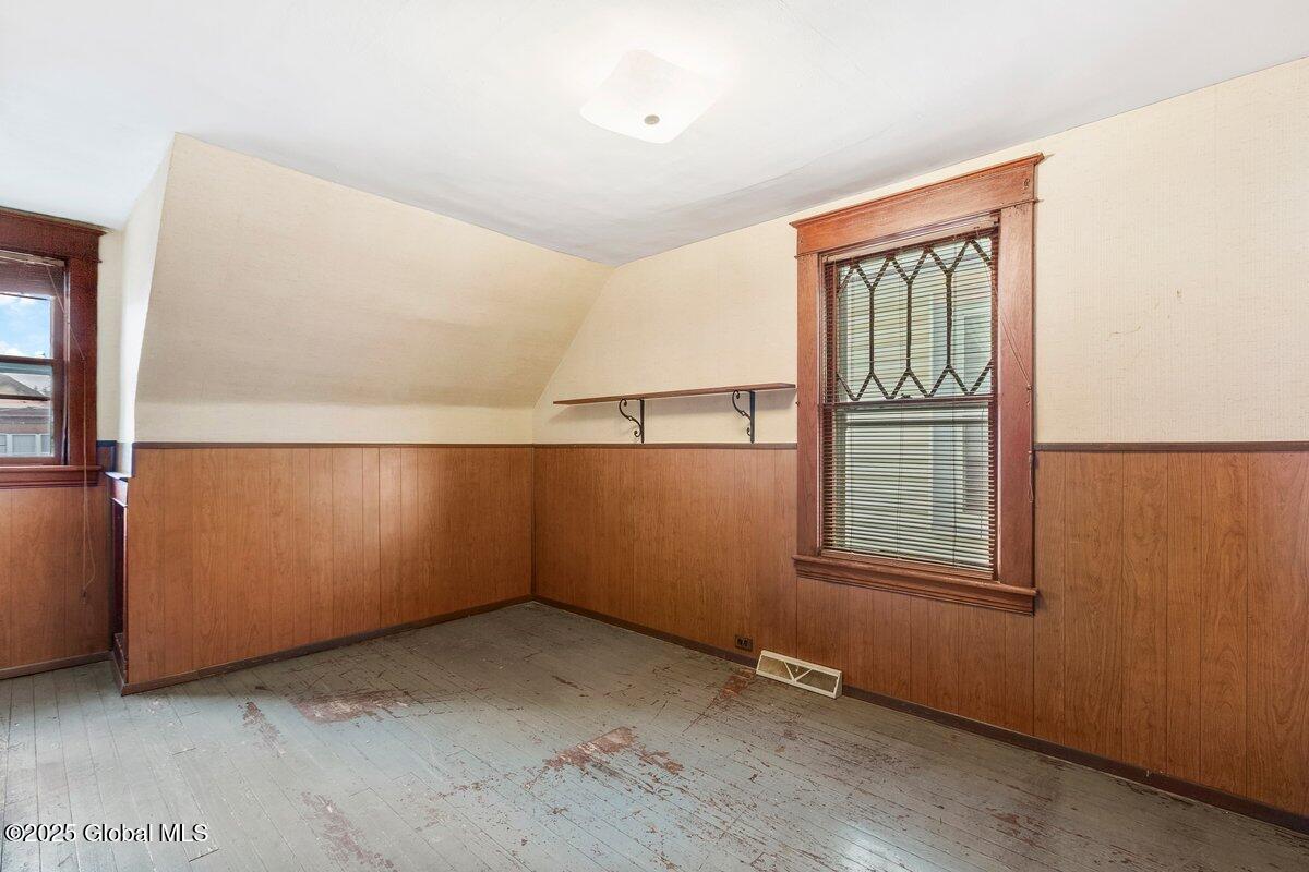 421 7th Avenue, Watervliet, New York image 16
