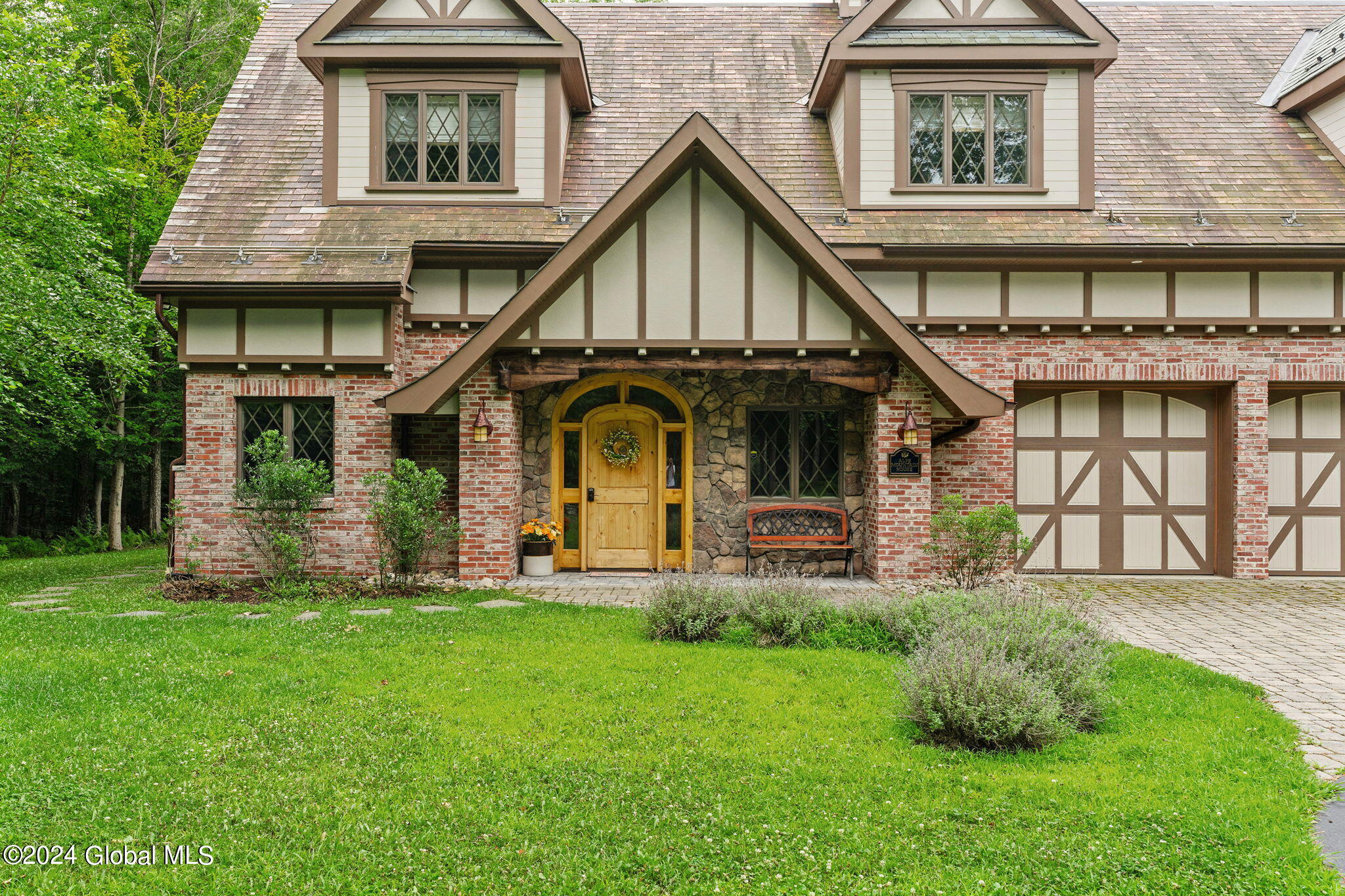 222 Alps Mountain Road, Averill Park, New York image 4