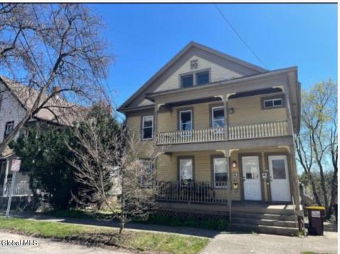 Photo of 130 Woodlawn Avenue #Floor 2, Saratoga Springs, NY 12866 (MLS # 202526226)