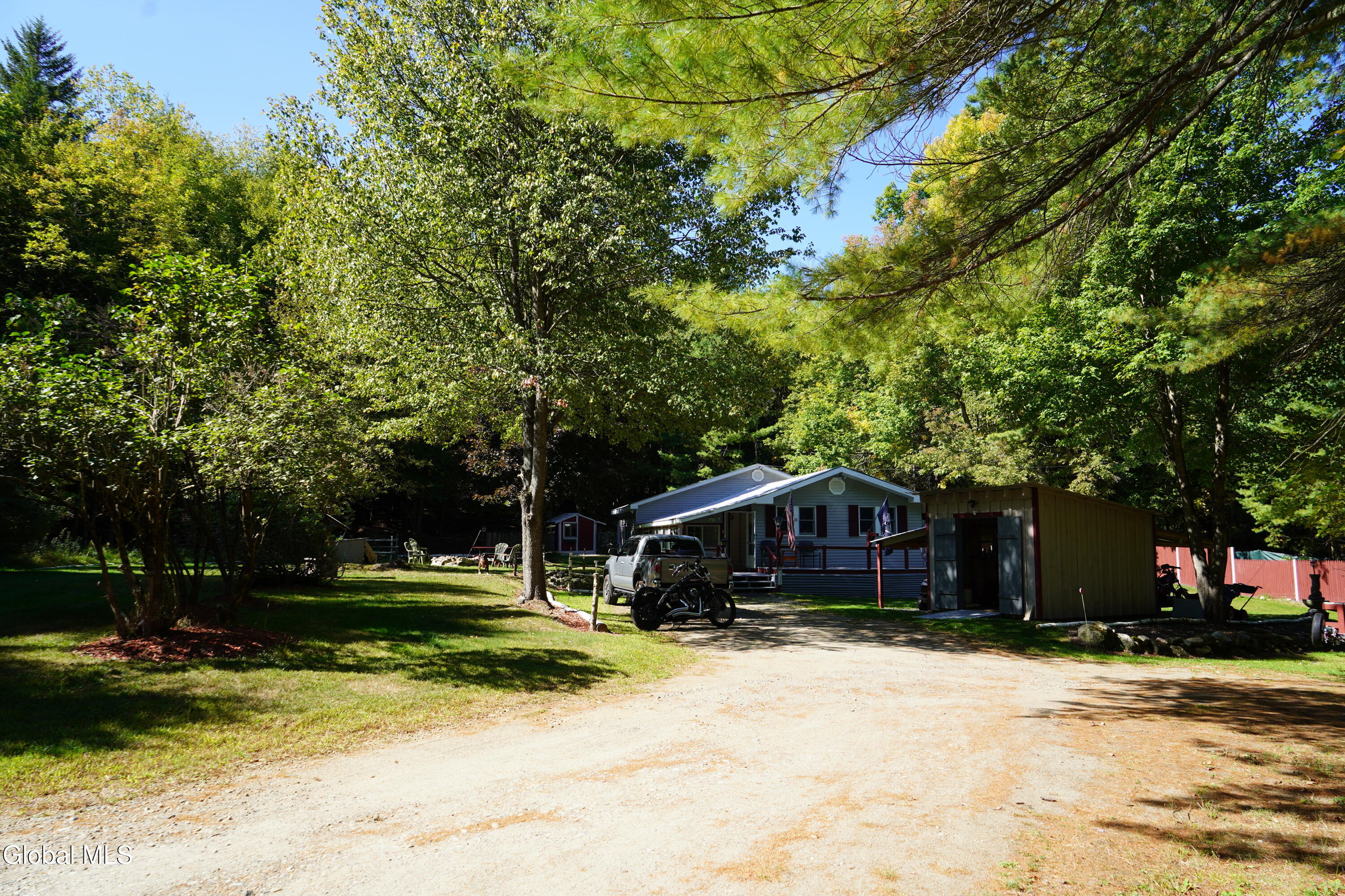 26 Rays Road