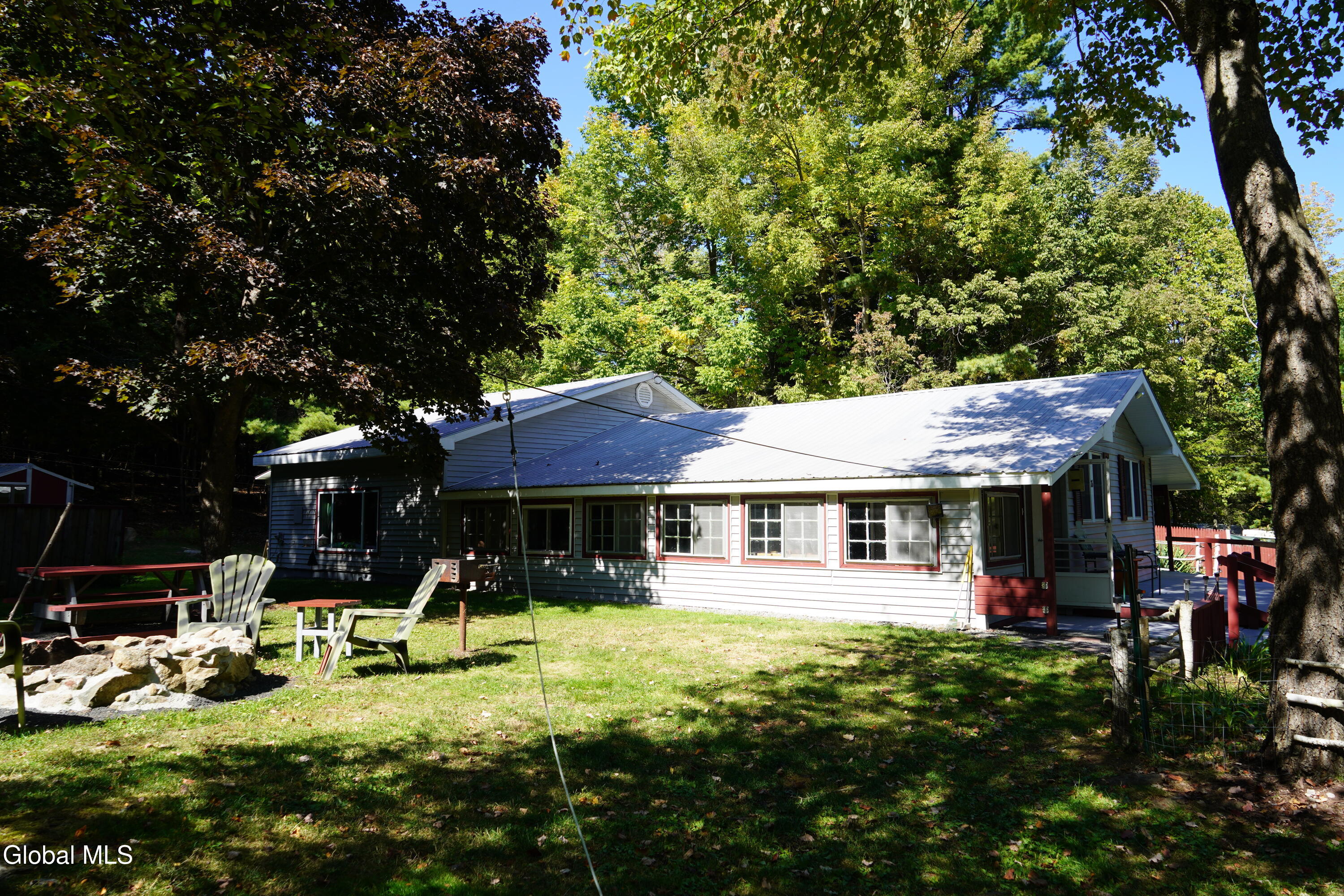 26 Rays Road