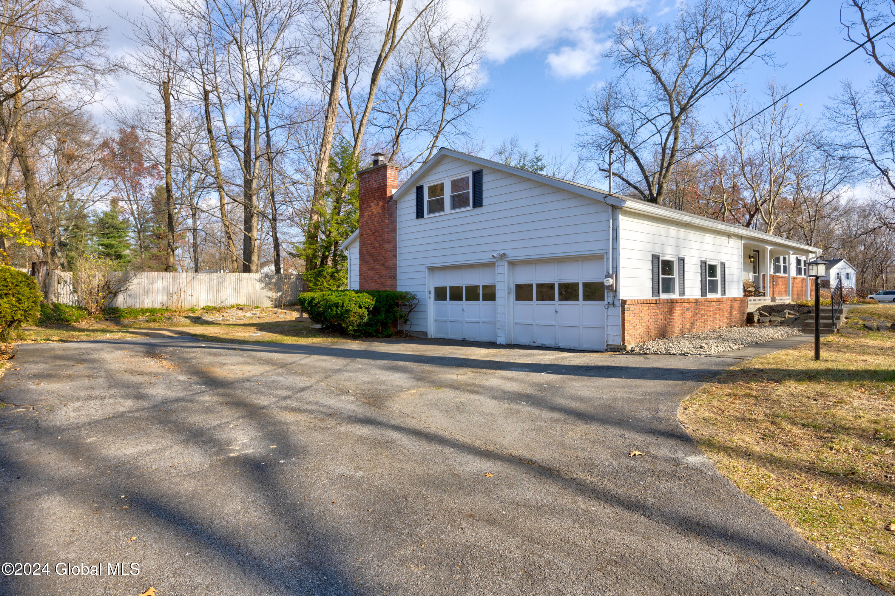 164 Wood Dale Drive, Ballston Lake, New York image 33