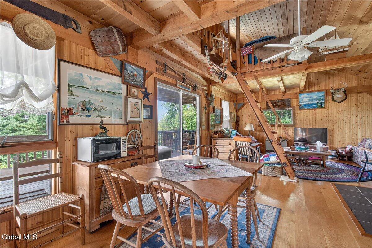 Averill Park, New York 12018, United States, 1 Bedroom Bedrooms, ,1 BathroomBathrooms,Residential,Active,202660