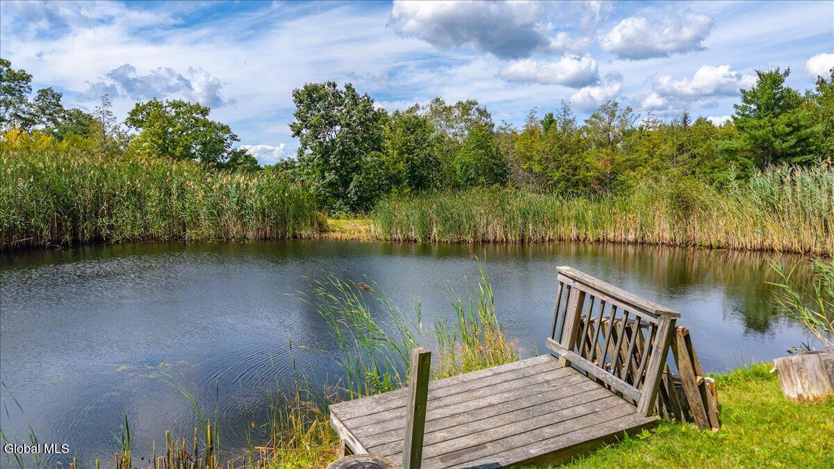 Averill Park, New York 12018, United States, 1 Bedroom Bedrooms, ,1 BathroomBathrooms,Residential,Active,202660