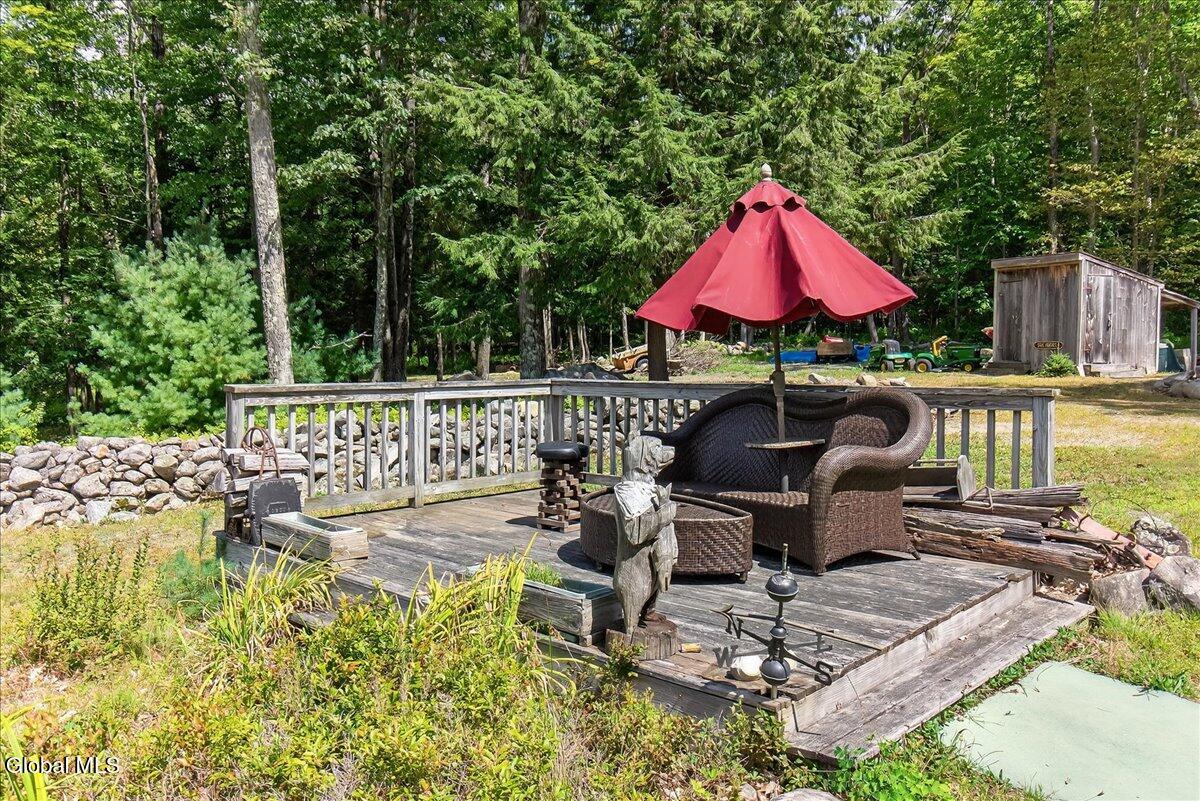 Averill Park, New York 12018, United States, 1 Bedroom Bedrooms, ,1 BathroomBathrooms,Residential,Active,202660