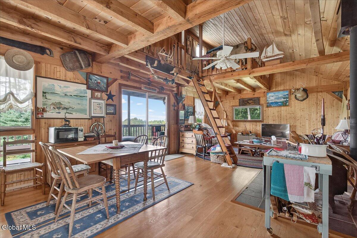 Averill Park, New York 12018, United States, 1 Bedroom Bedrooms, ,1 BathroomBathrooms,Residential,Active,202660