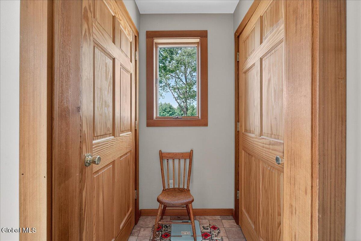 Averill Park, New York 12018, United States, 1 Bedroom Bedrooms, ,1 BathroomBathrooms,Residential,Active,202660