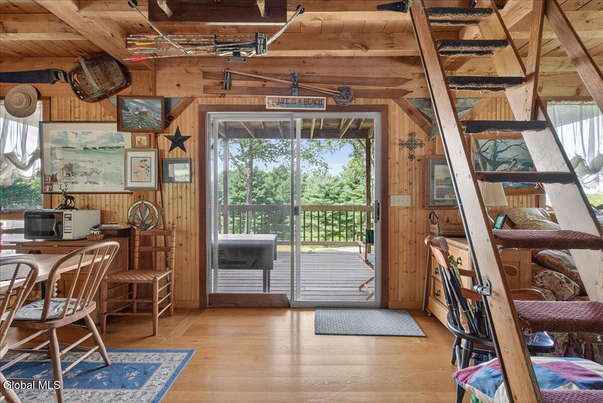 Averill Park, New York 12018, United States, 1 Bedroom Bedrooms, ,1 BathroomBathrooms,Residential,Active,202660