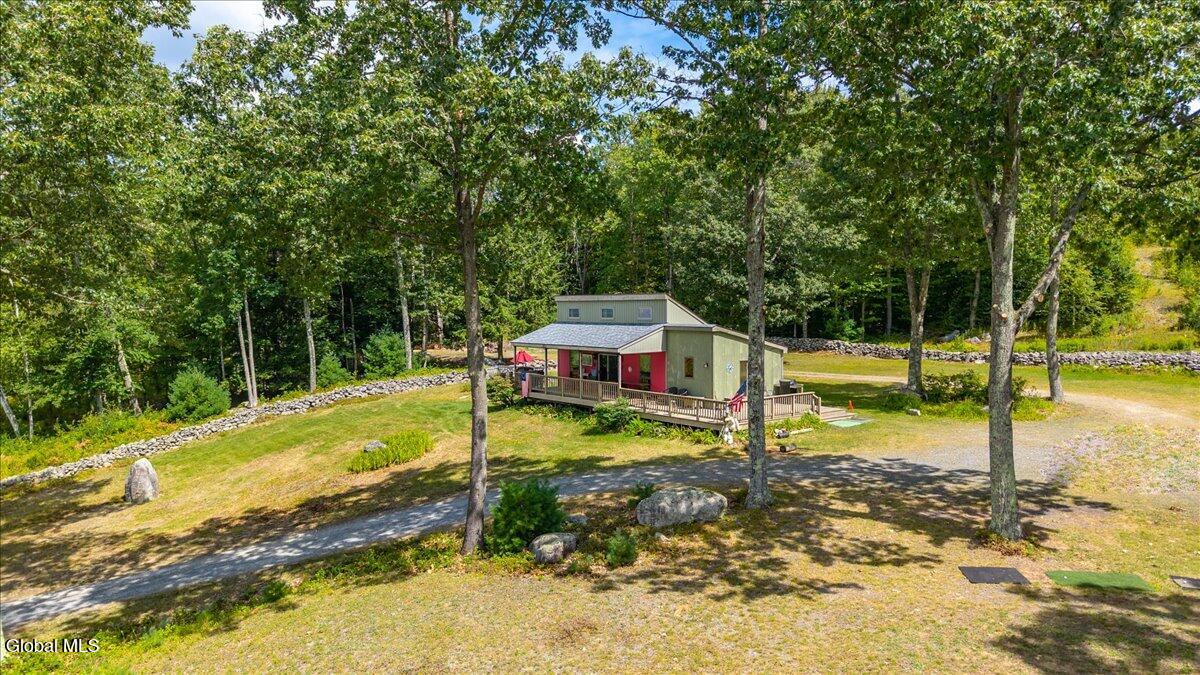 Averill Park, New York 12018, United States, 1 Bedroom Bedrooms, ,1 BathroomBathrooms,Residential,Active,202660