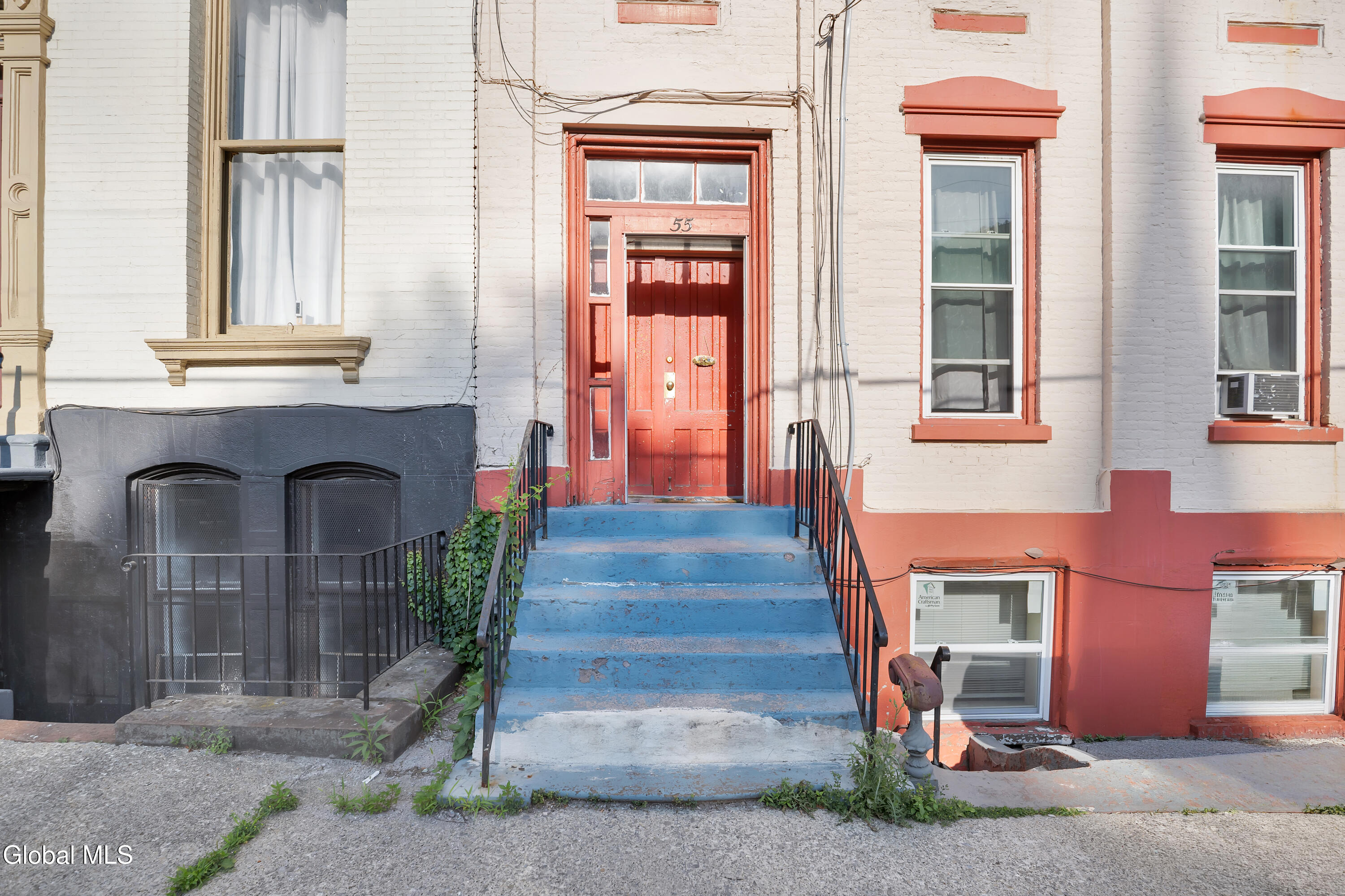 55 Ten Broeck Street