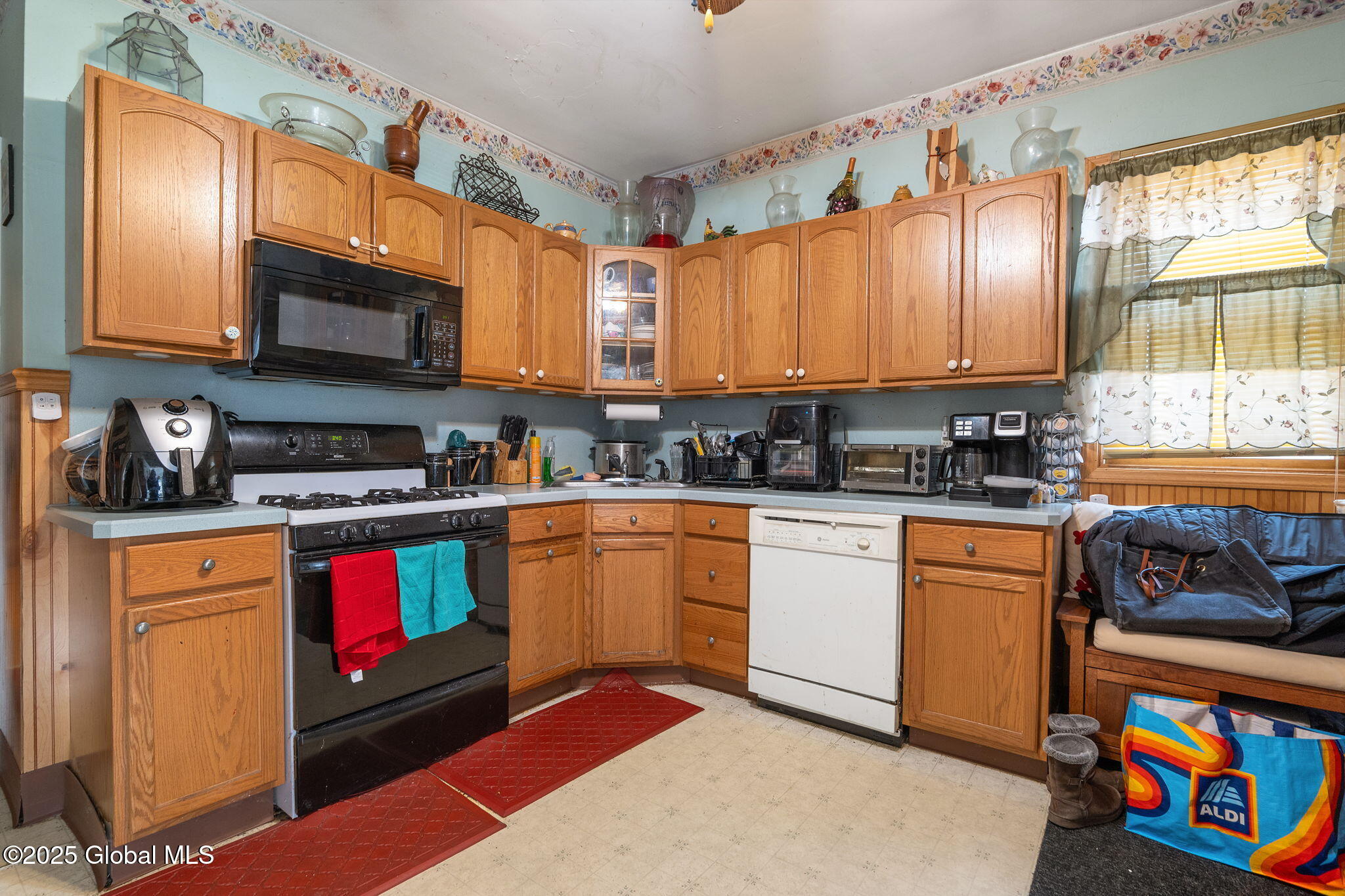 826 Raymond Street, Schenectady, New York image 15