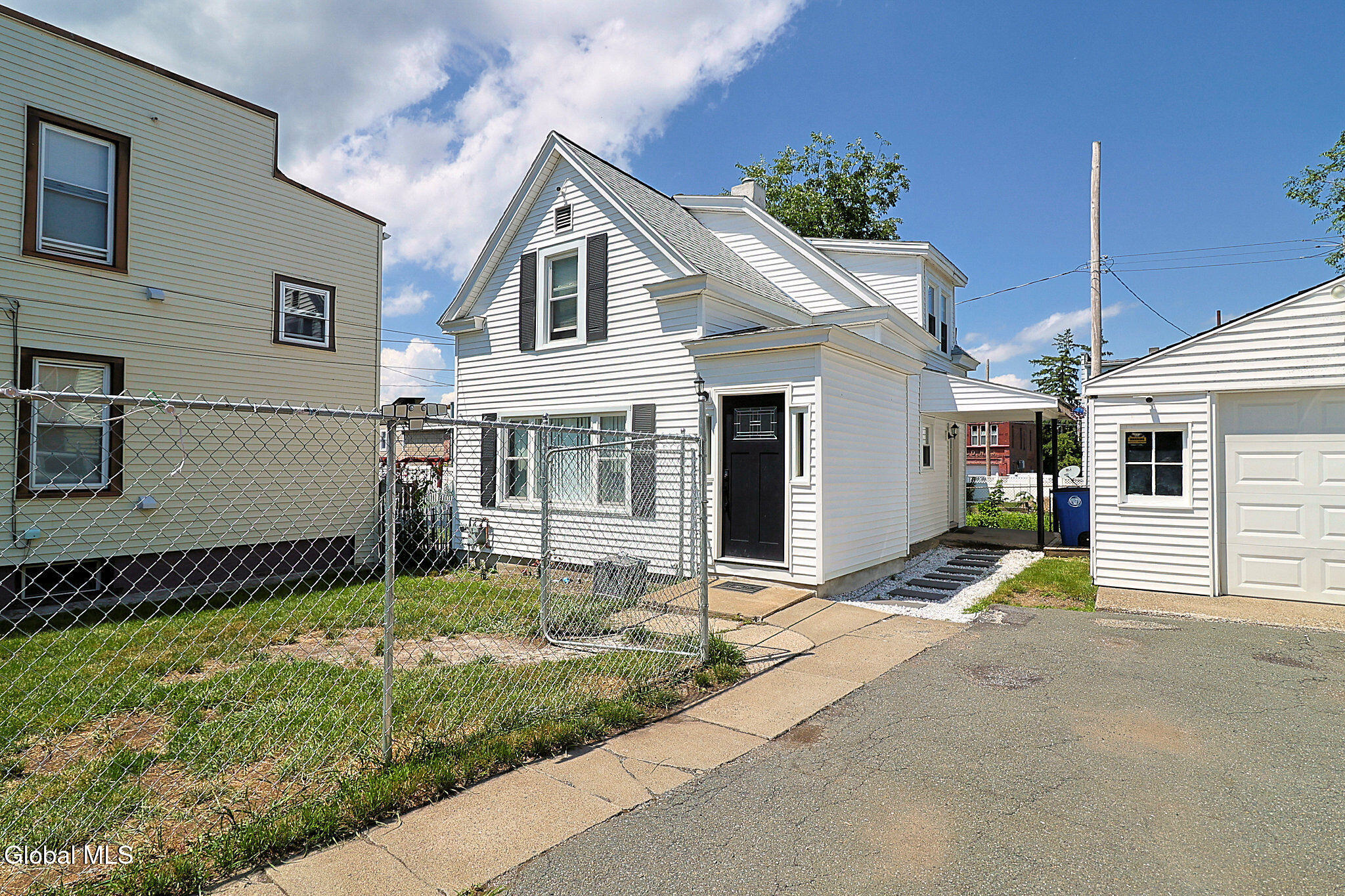 81 Adams Avenue