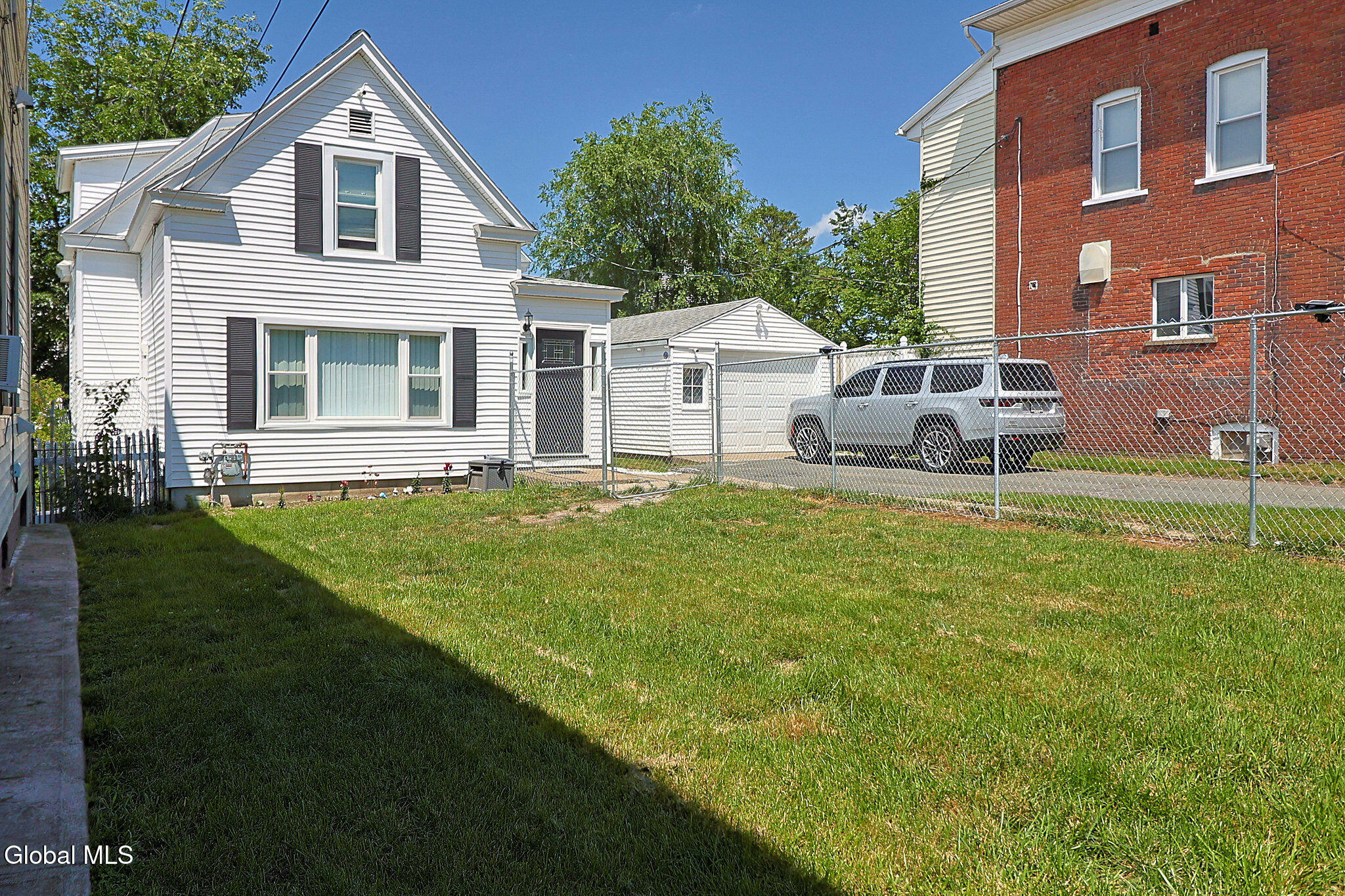 81 Adams Avenue