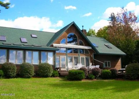 14 Gunn Lane Queensbury NY 12804