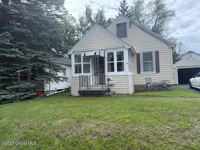 Albany, New York 12205, United States, 2 Bedrooms Bedrooms, ,1 BathroomBathrooms,Residential,Pending,150867