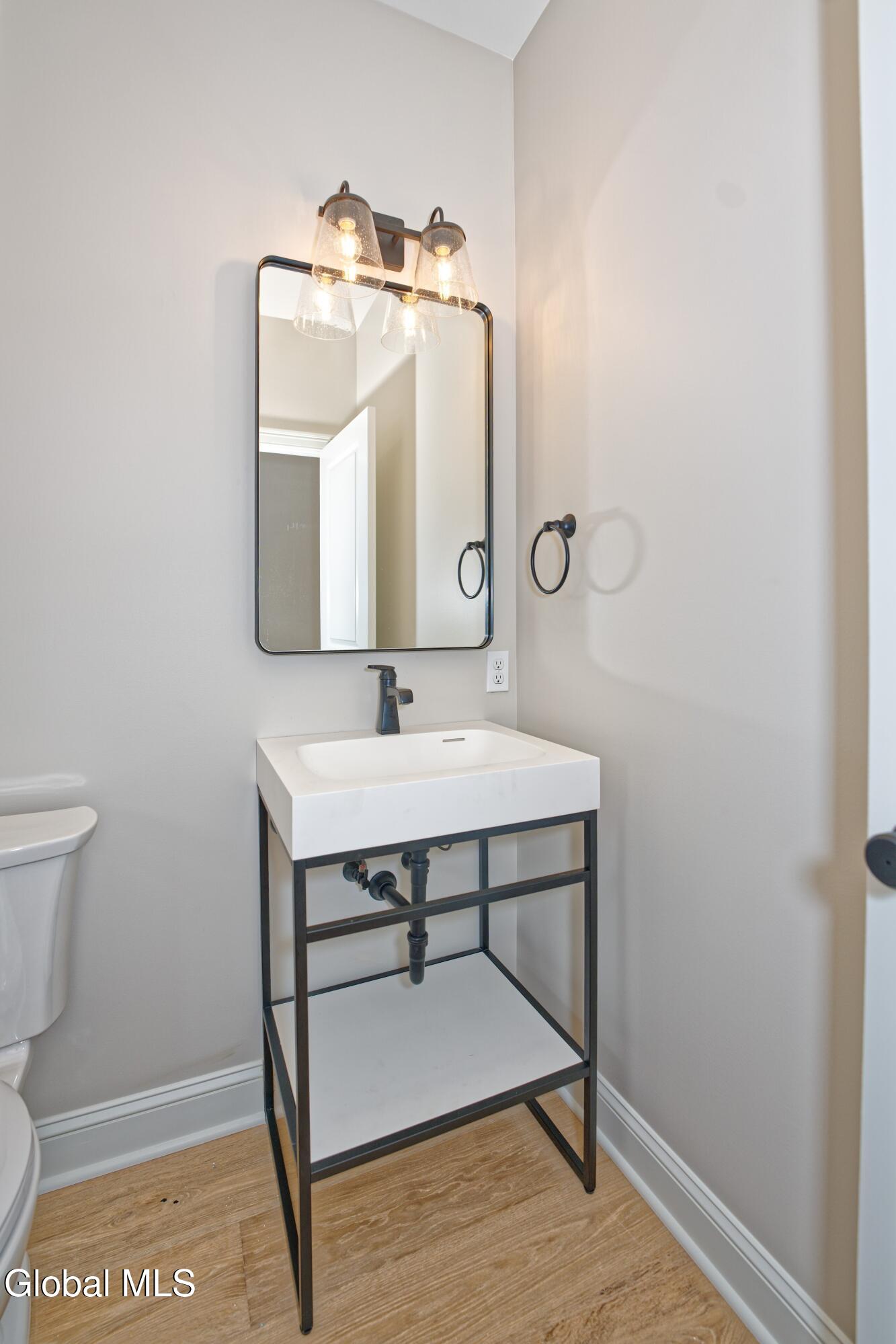 Saratoga Springs, New York 12866, United States, 4 Bedrooms Bedrooms, ,3 BathroomsBathrooms,Residential,Active,249986