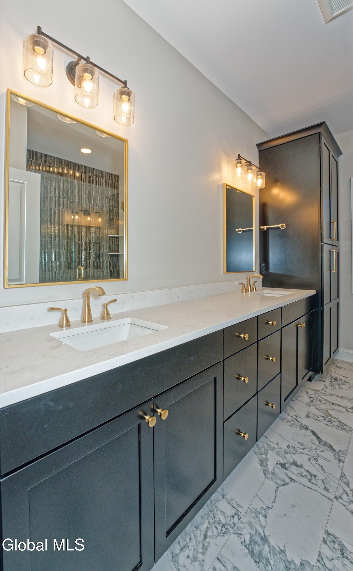 Saratoga Springs, New York 12866, United States, 4 Bedrooms Bedrooms, ,3 BathroomsBathrooms,Residential,Active,249986