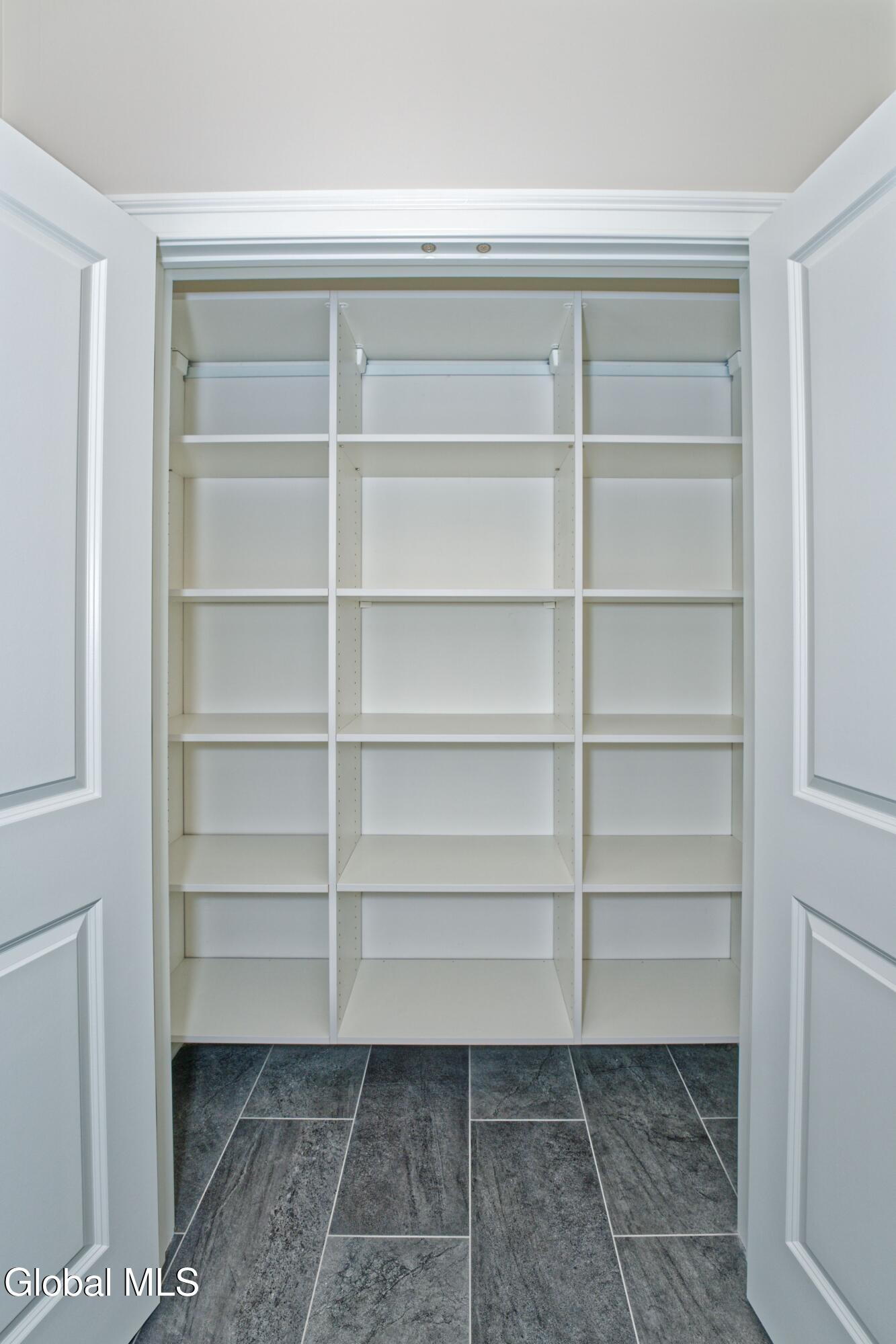 Saratoga Springs, New York 12866, United States, 4 Bedrooms Bedrooms, ,3 BathroomsBathrooms,Residential,Active,249986