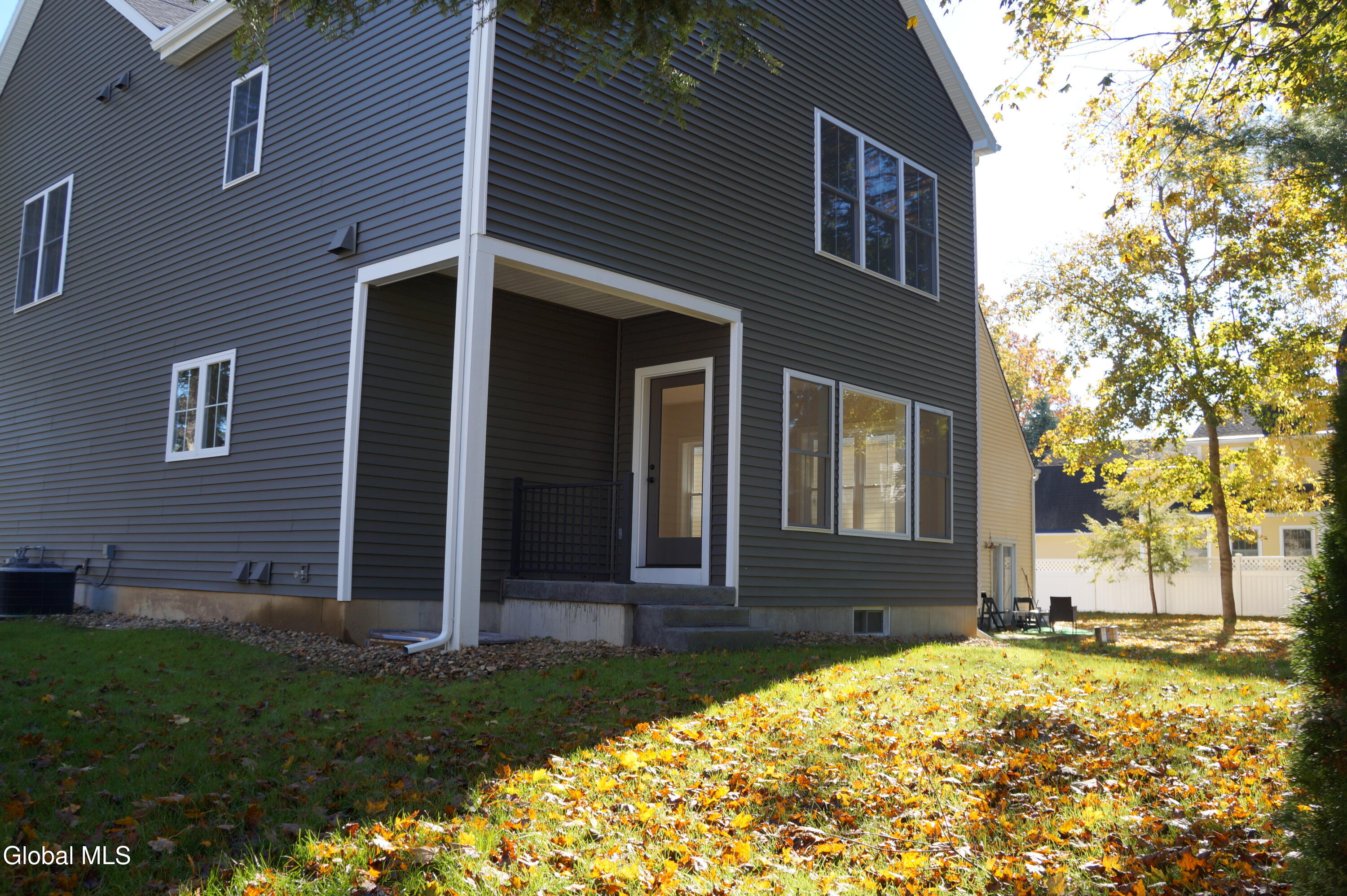 Saratoga Springs, New York 12866, United States, 4 Bedrooms Bedrooms, ,3 BathroomsBathrooms,Residential,Active,249986