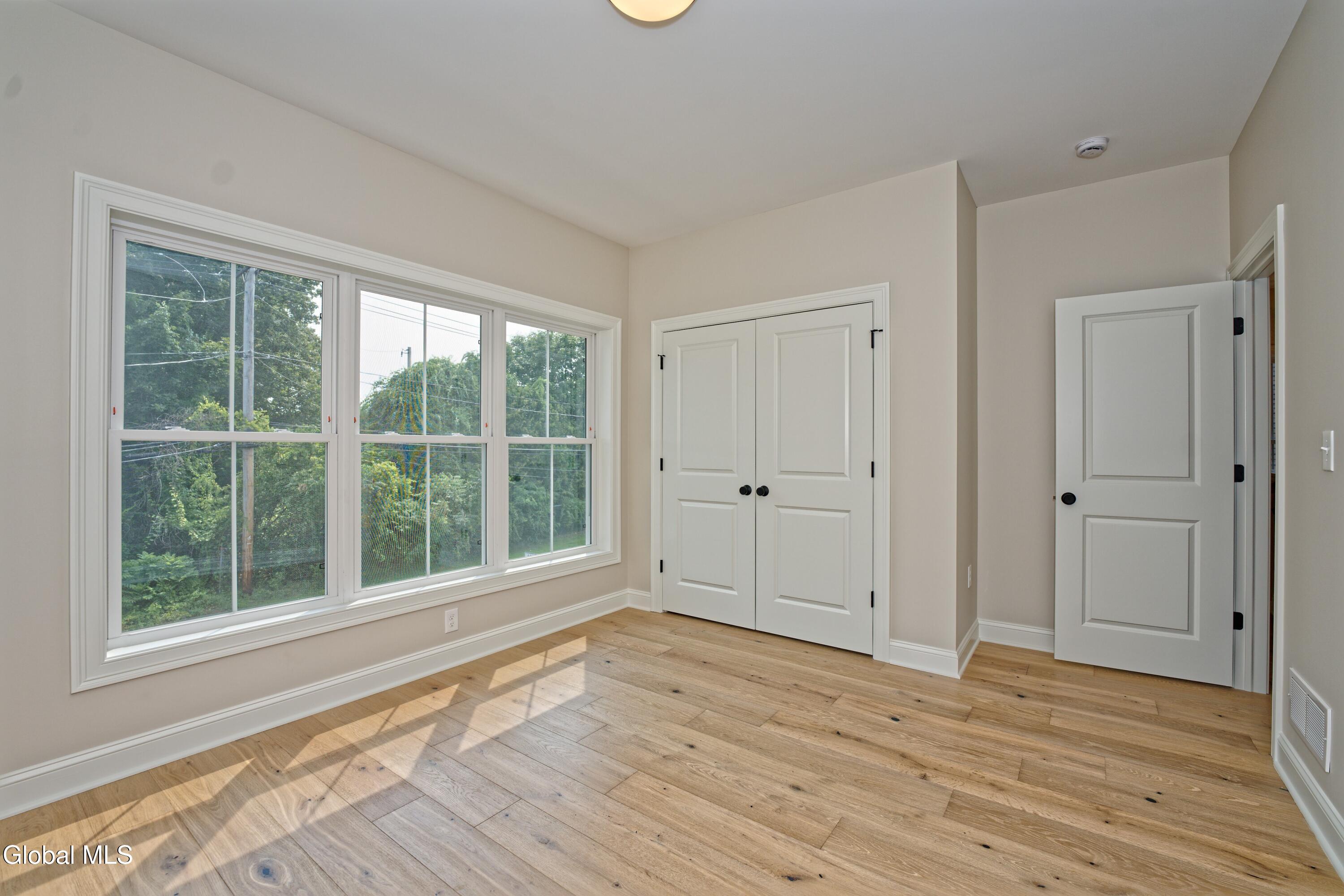 Saratoga Springs, New York 12866, United States, 4 Bedrooms Bedrooms, ,3 BathroomsBathrooms,Residential,Active,249986