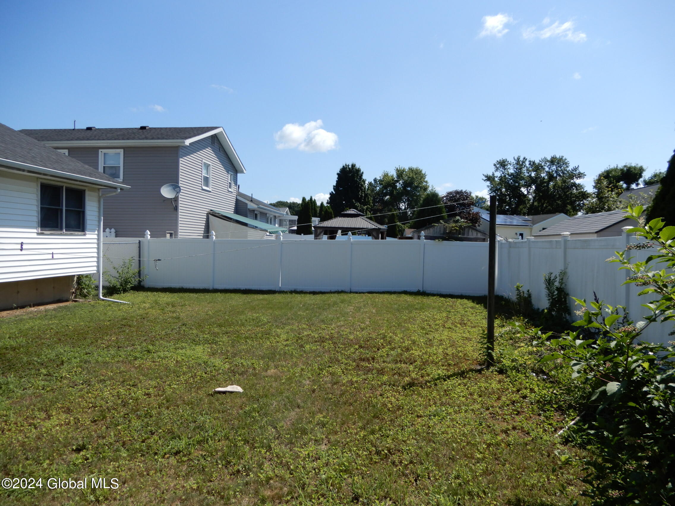 4 Patricia Drive, Troy, New York image 5