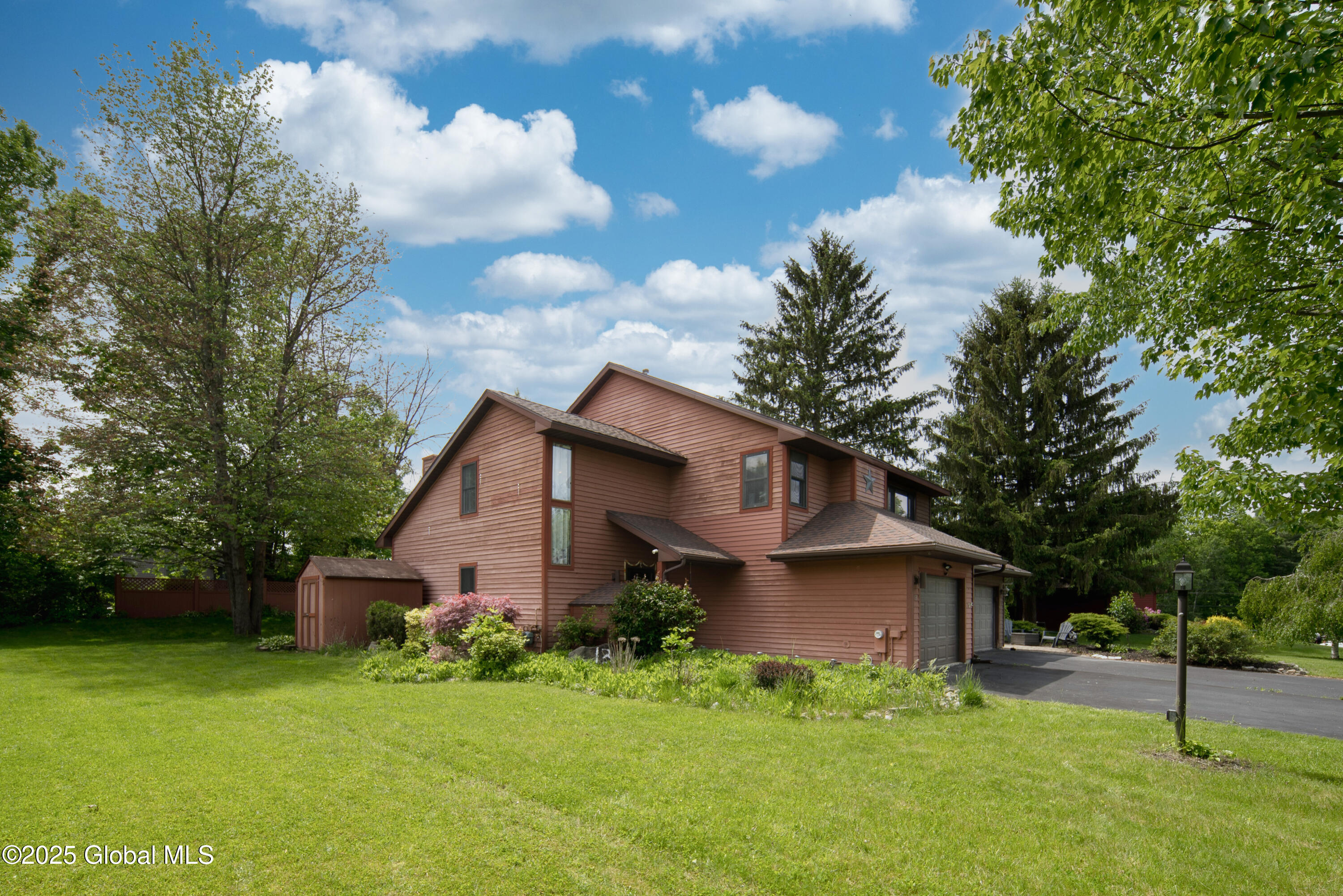 13 Eton Drive, Slingerlands, New York image 49