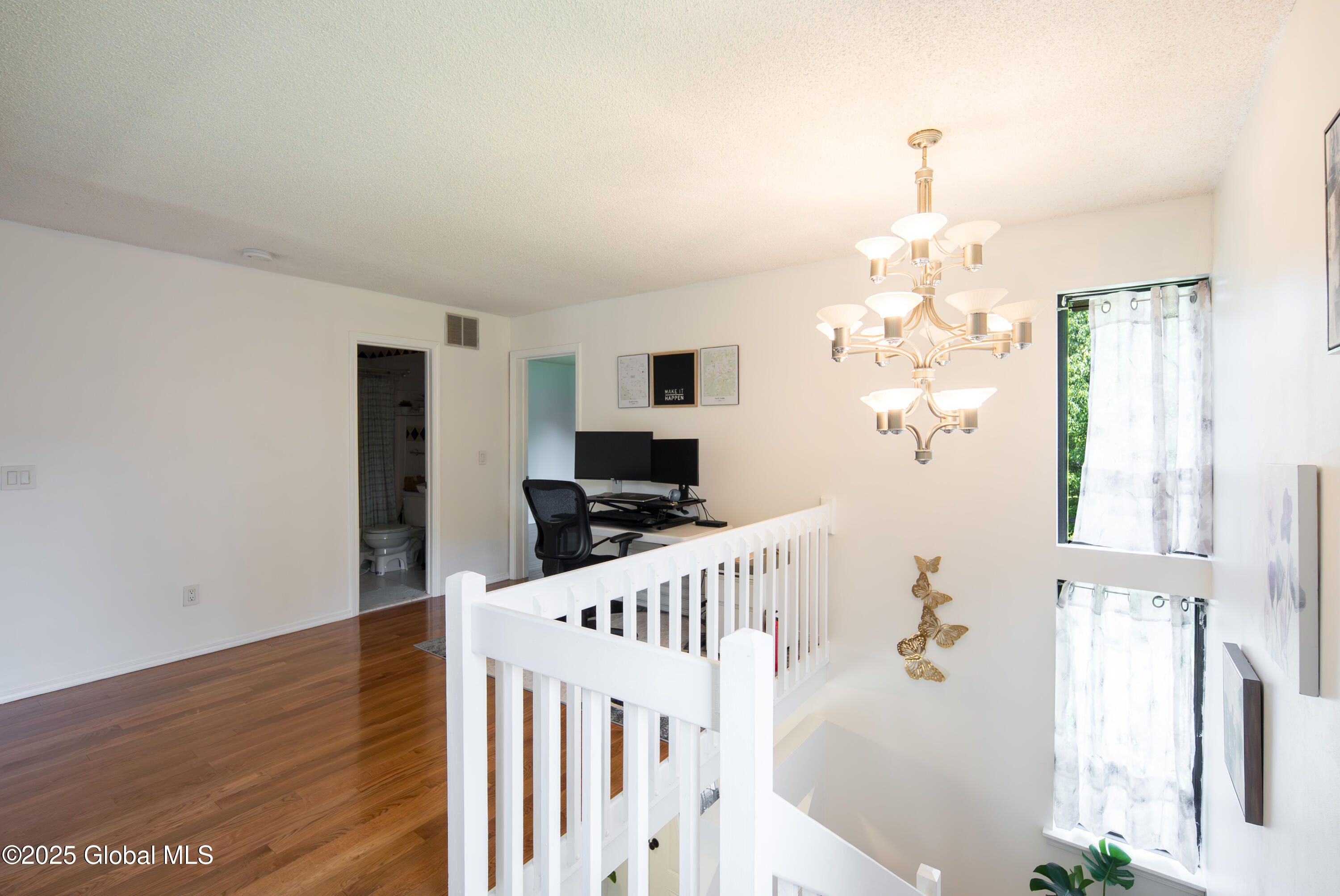 13 Eton Drive, Slingerlands, New York image 22