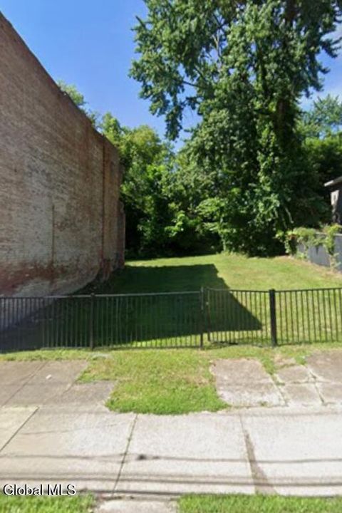 Vacant Land For Sale - 156.5-158 Livingston Avenue<br/> Albany, NY 12210