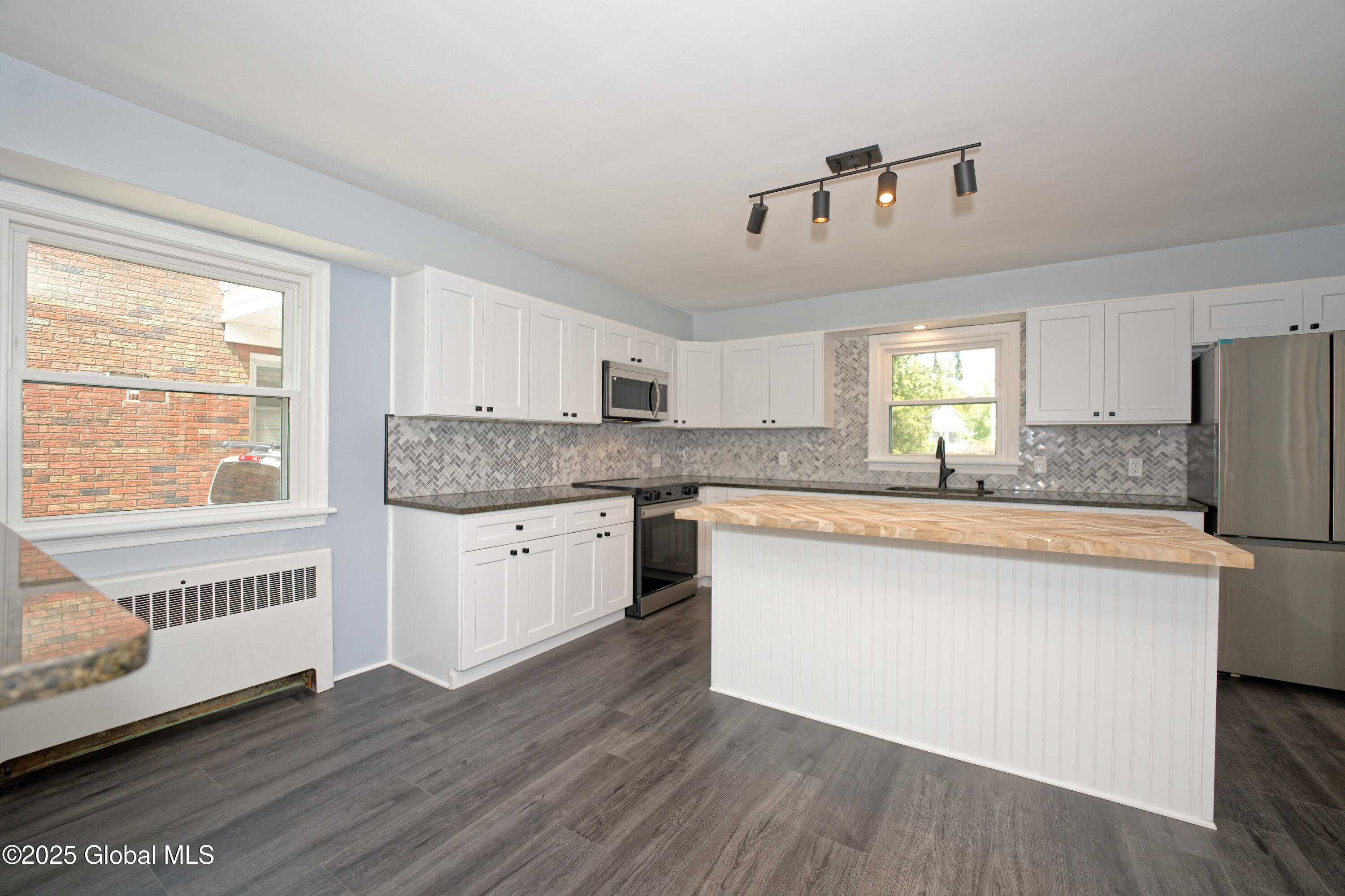 204 N 2nd Avenue, Mechanicville, New York image 20