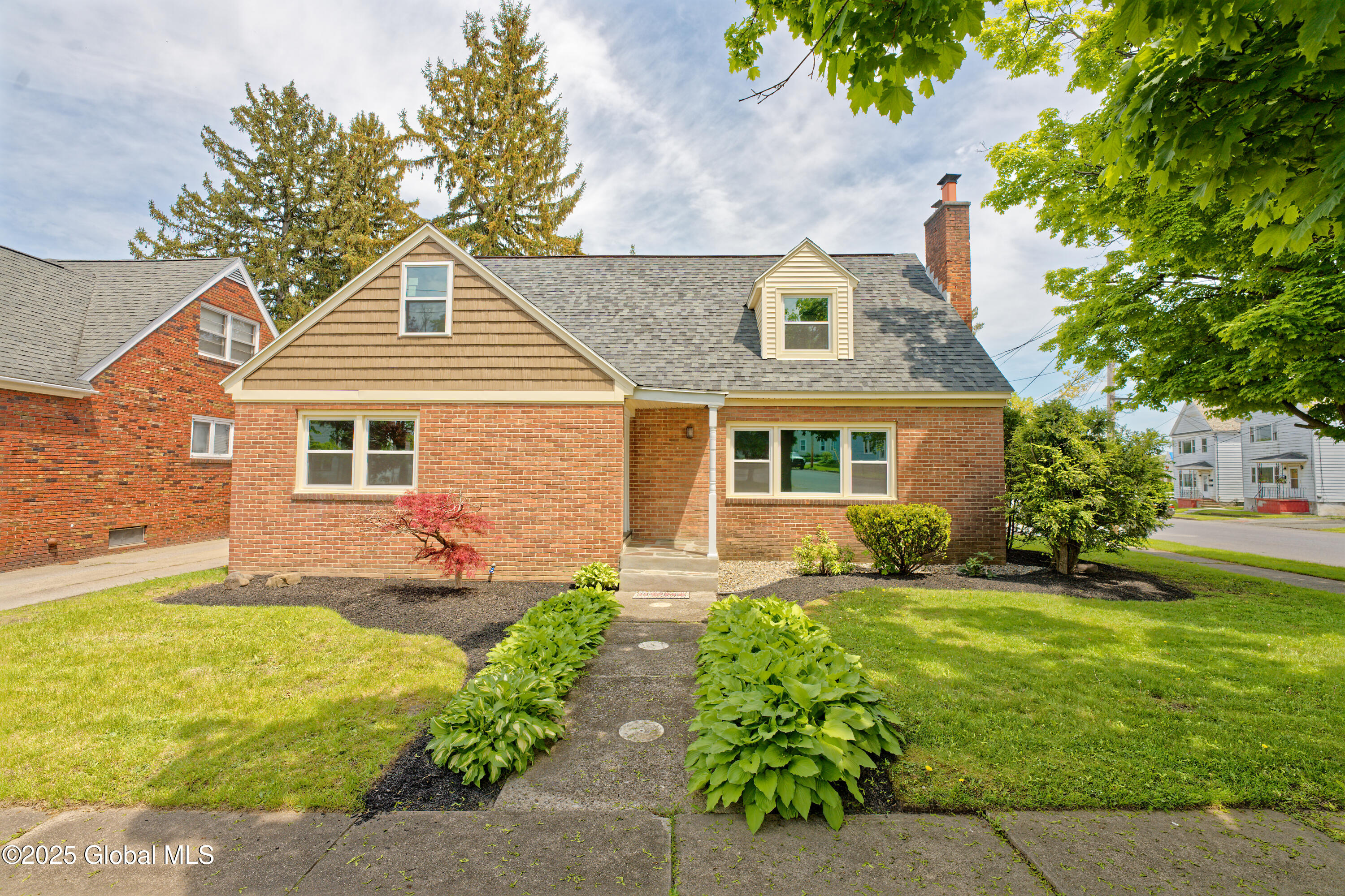 204 N 2nd Avenue, Mechanicville, New York image 2
