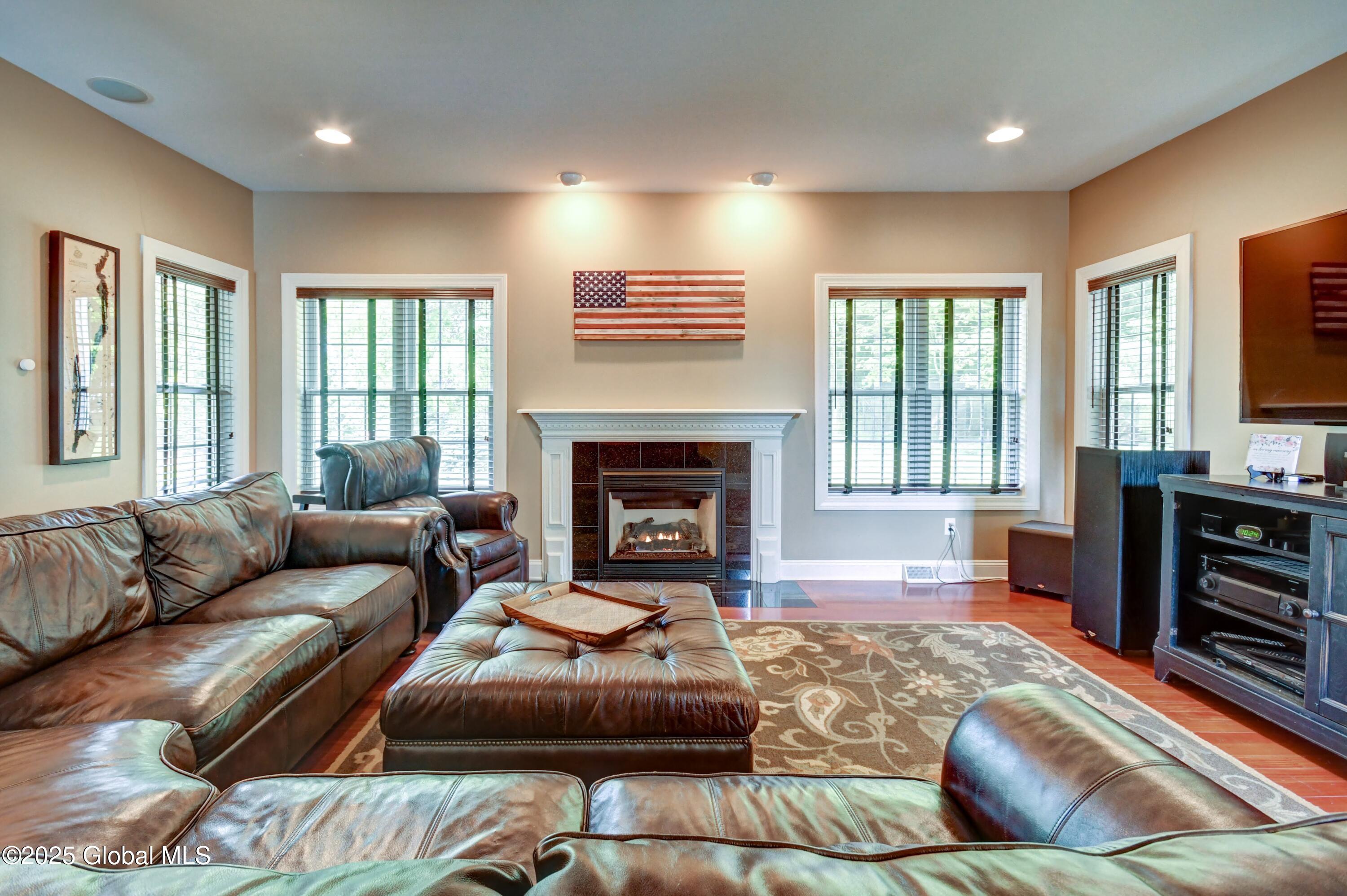 33 Joyous Lane, Glenville, New York image 44