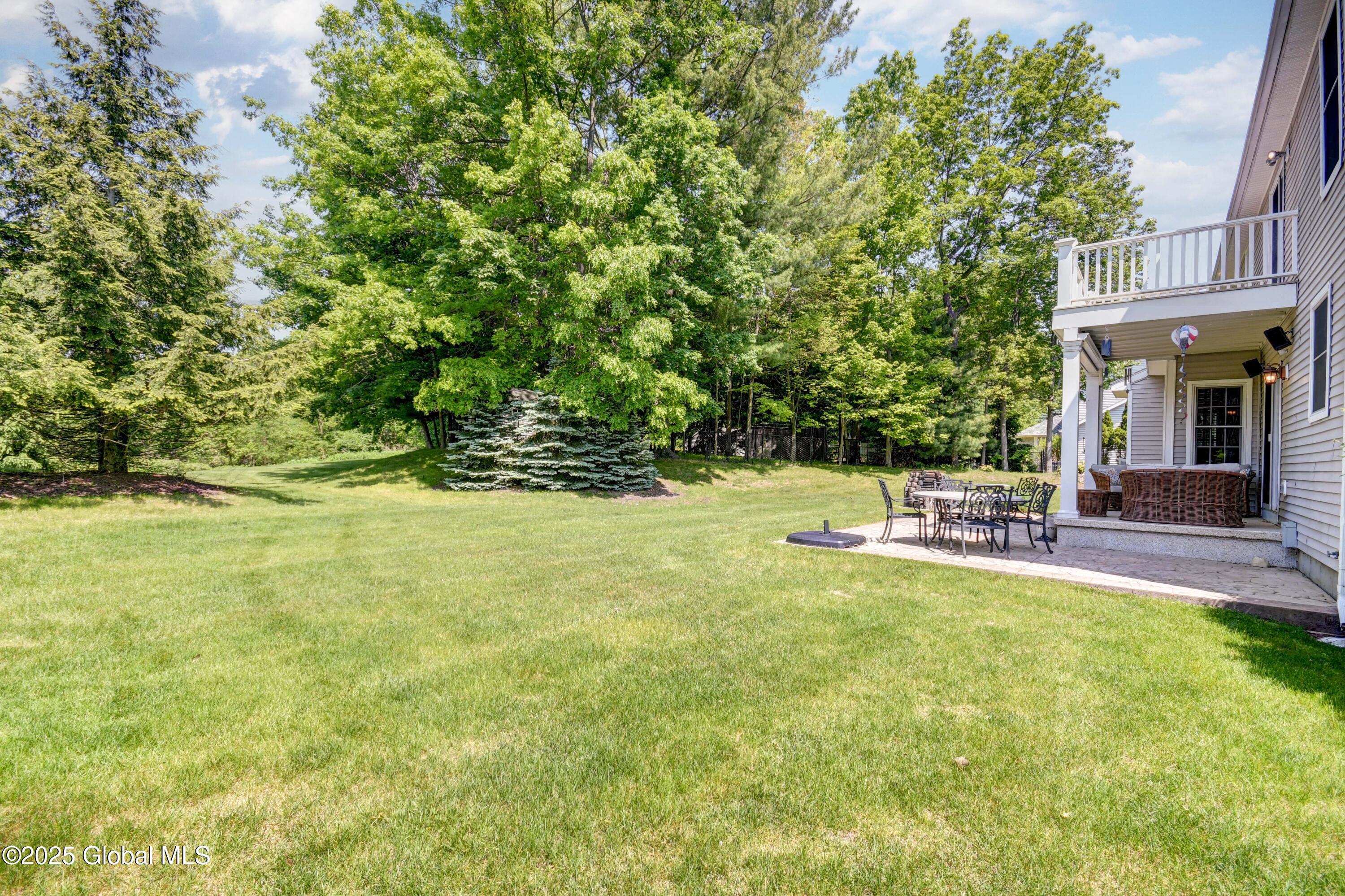 33 Joyous Lane, Glenville, New York image 15