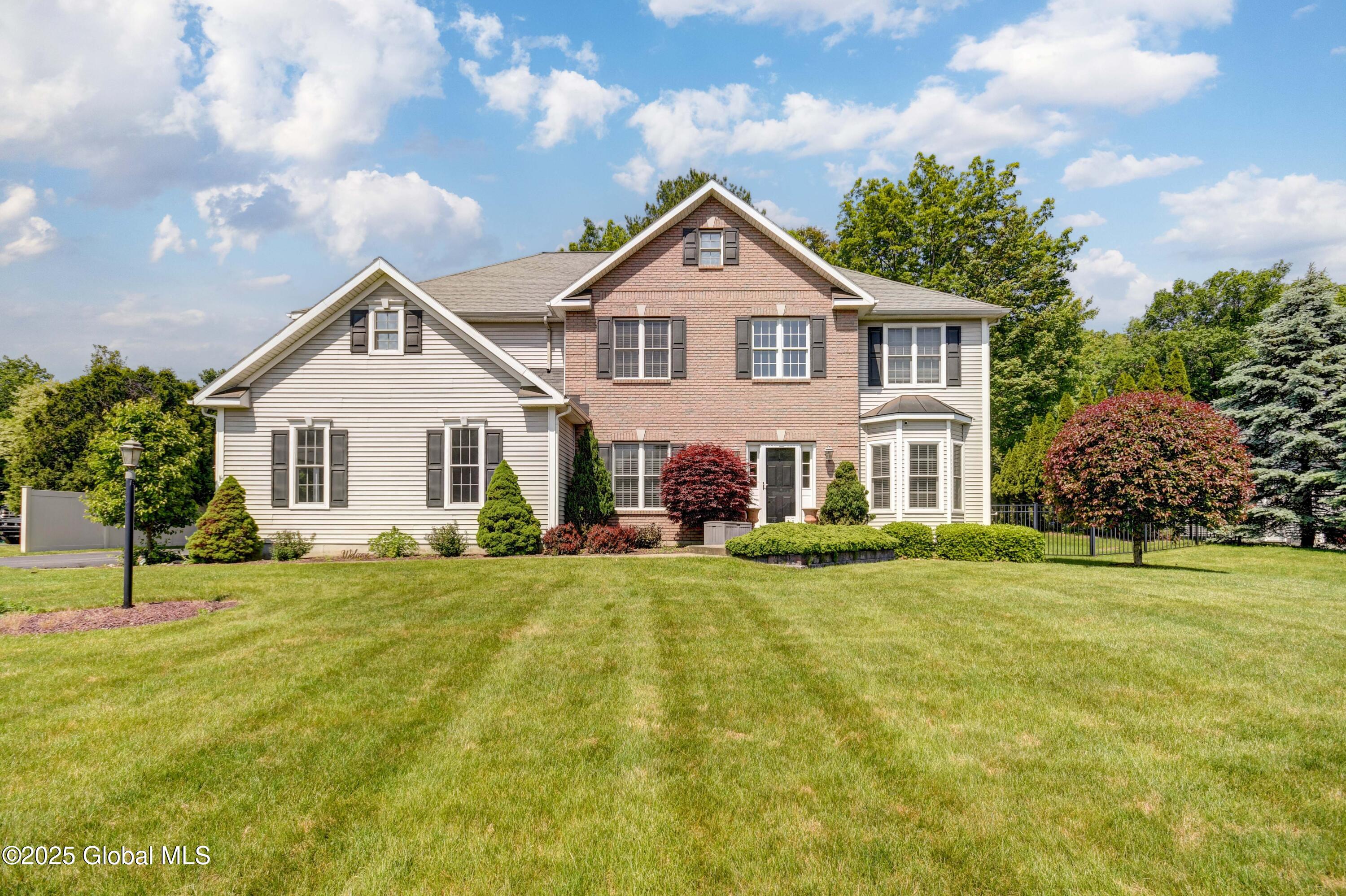 33 Joyous Lane, Glenville, New York image 1