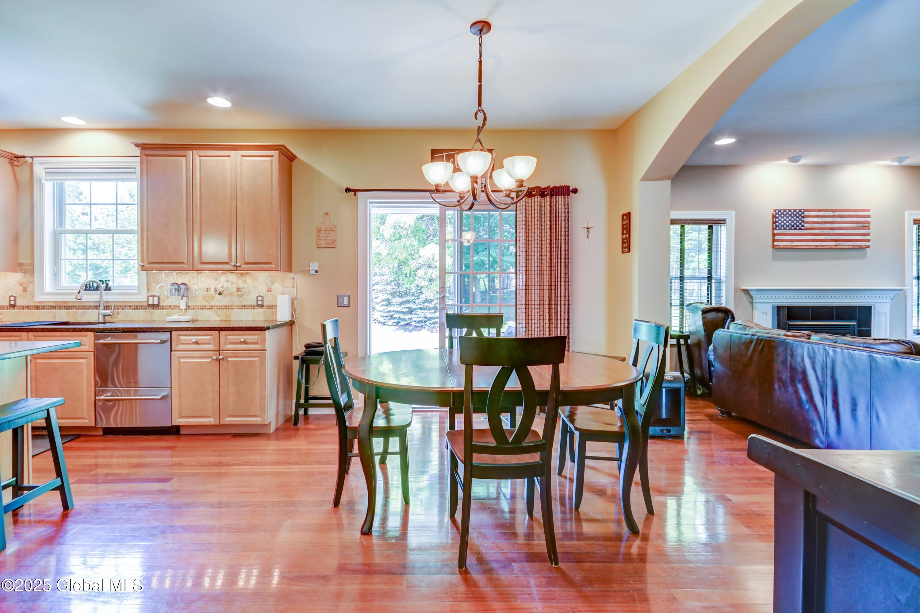 33 Joyous Lane, Glenville, New York image 41