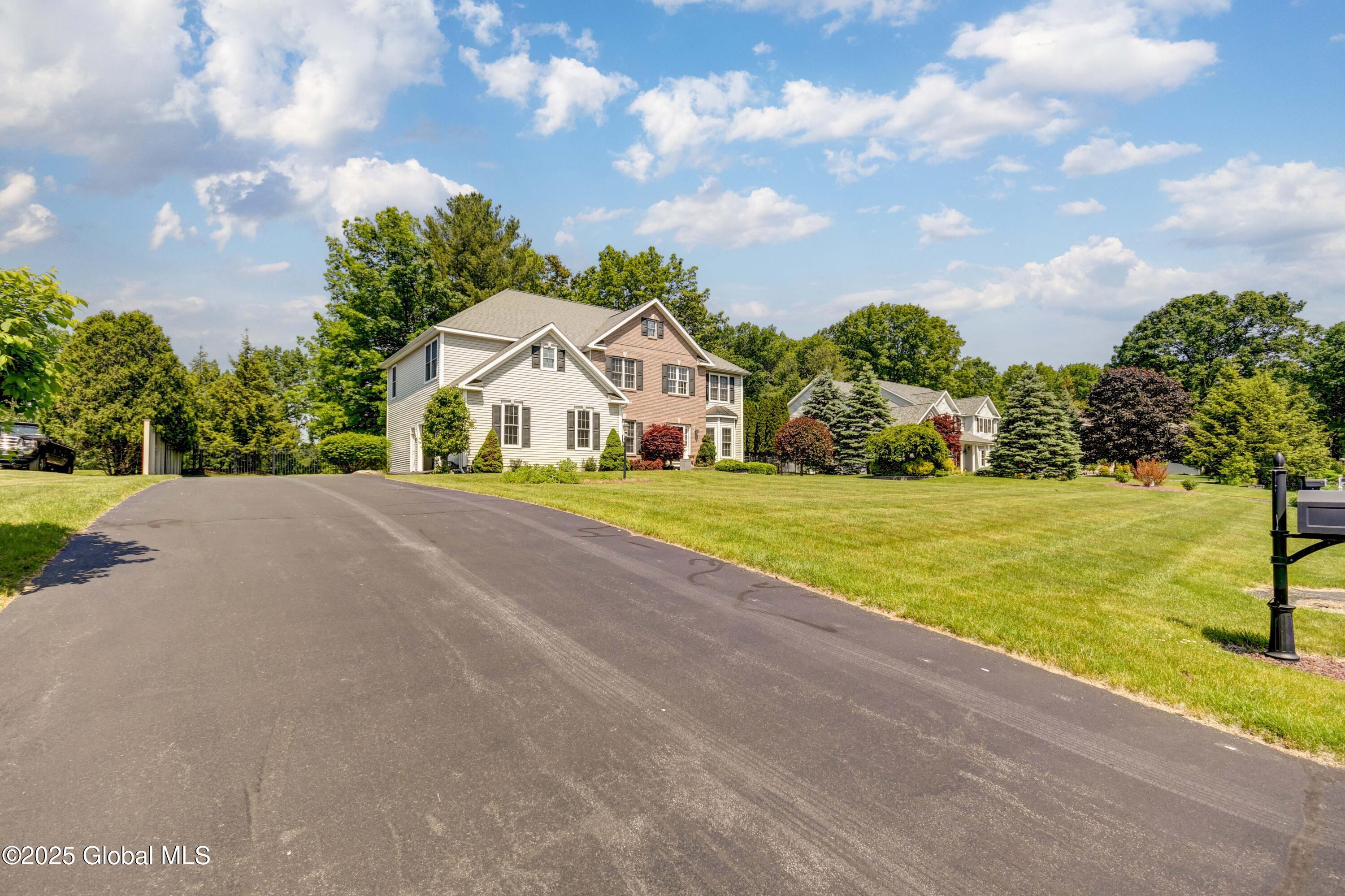 33 Joyous Lane, Glenville, New York image 4