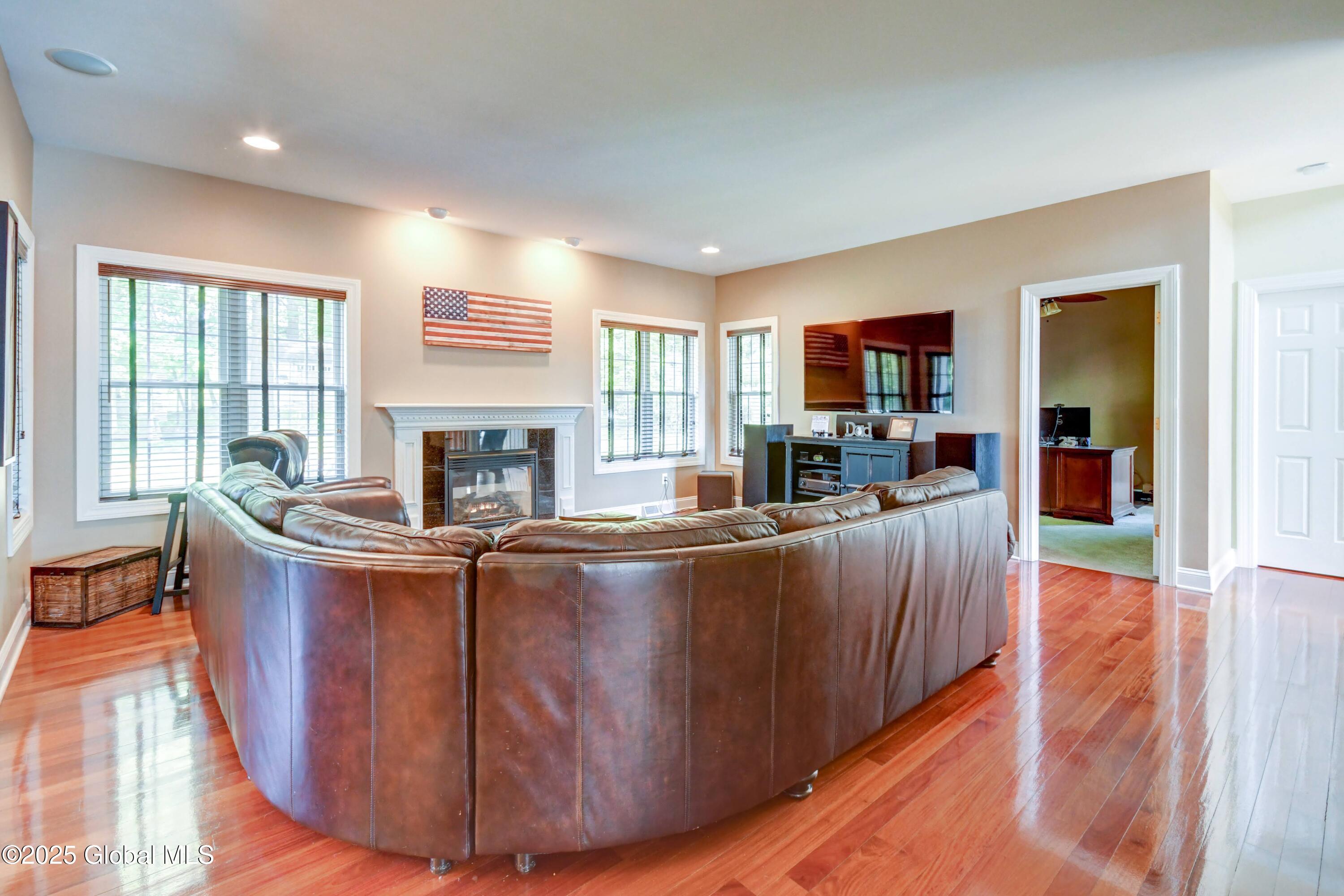 33 Joyous Lane, Glenville, New York image 46