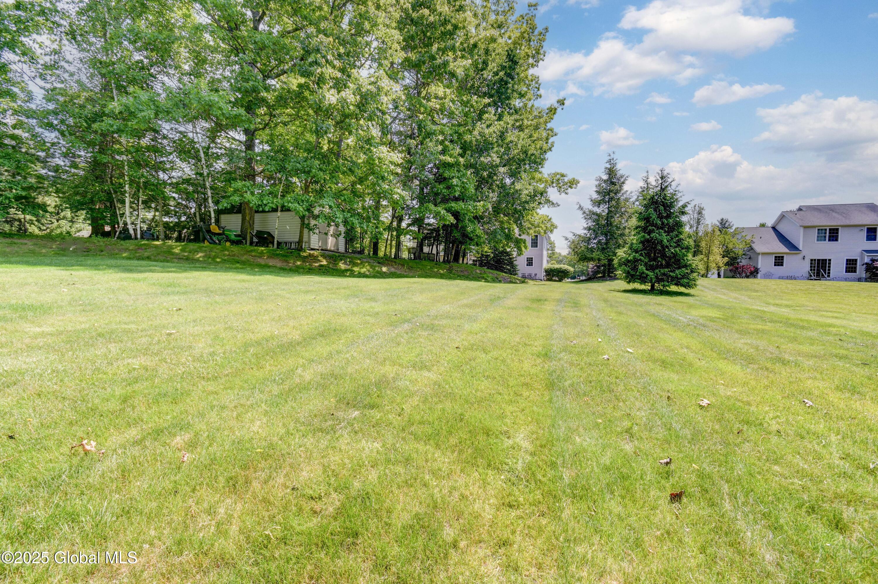 33 Joyous Lane, Glenville, New York image 18