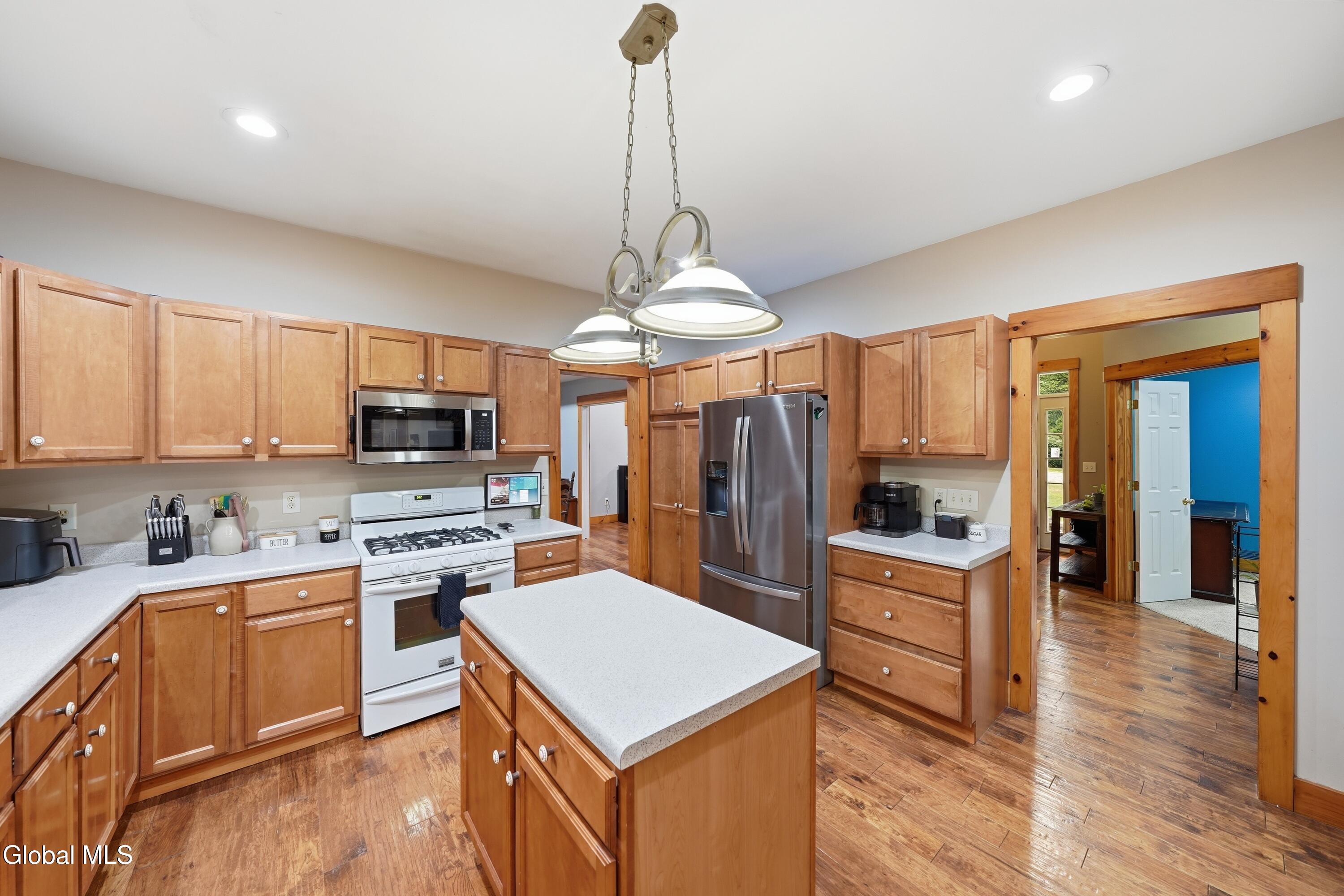 84 Sara-Jen Drive