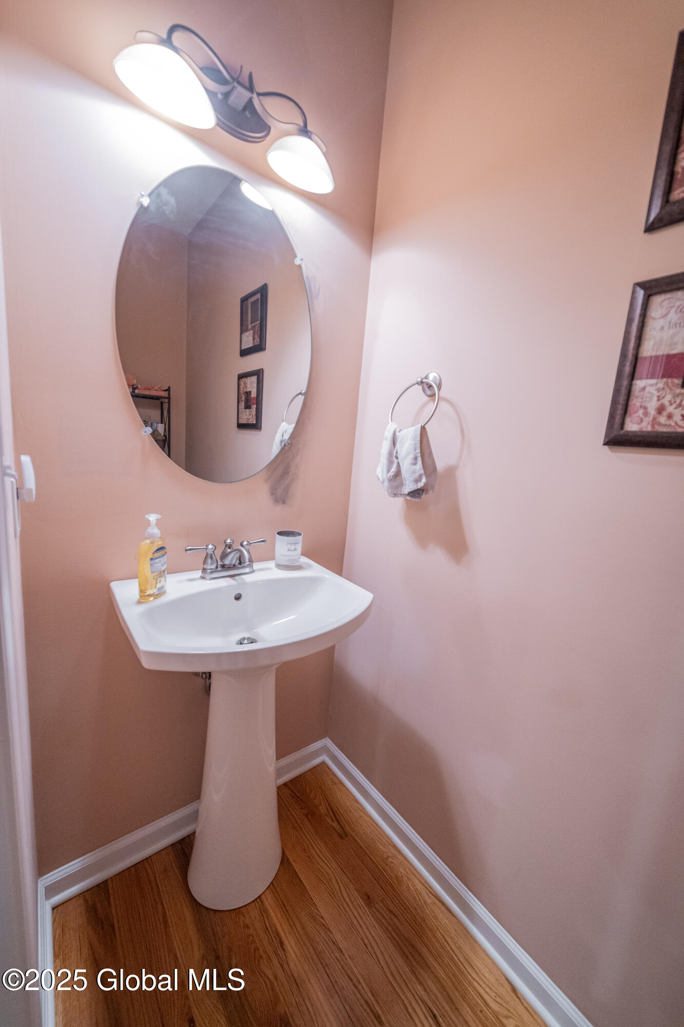 5 Bryn Mawr Court, Albany, New York image 24