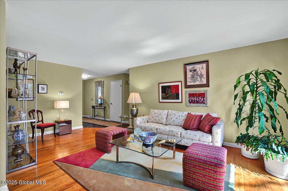 1 Stonehenge Drive, Albany, New York image 33