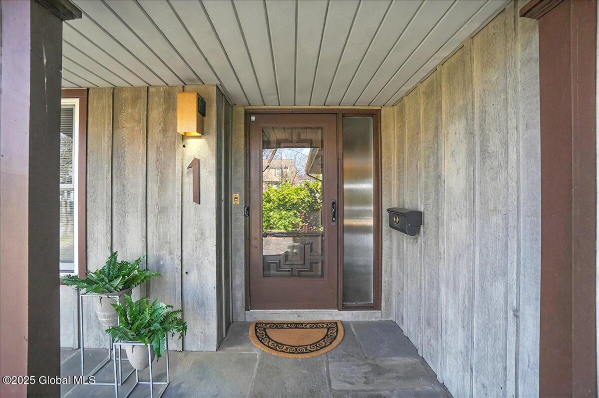 1 Stonehenge Drive, Albany, New York image 8