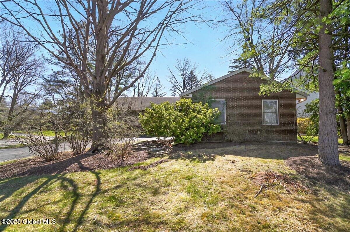 1 Stonehenge Drive, Albany, New York image 10